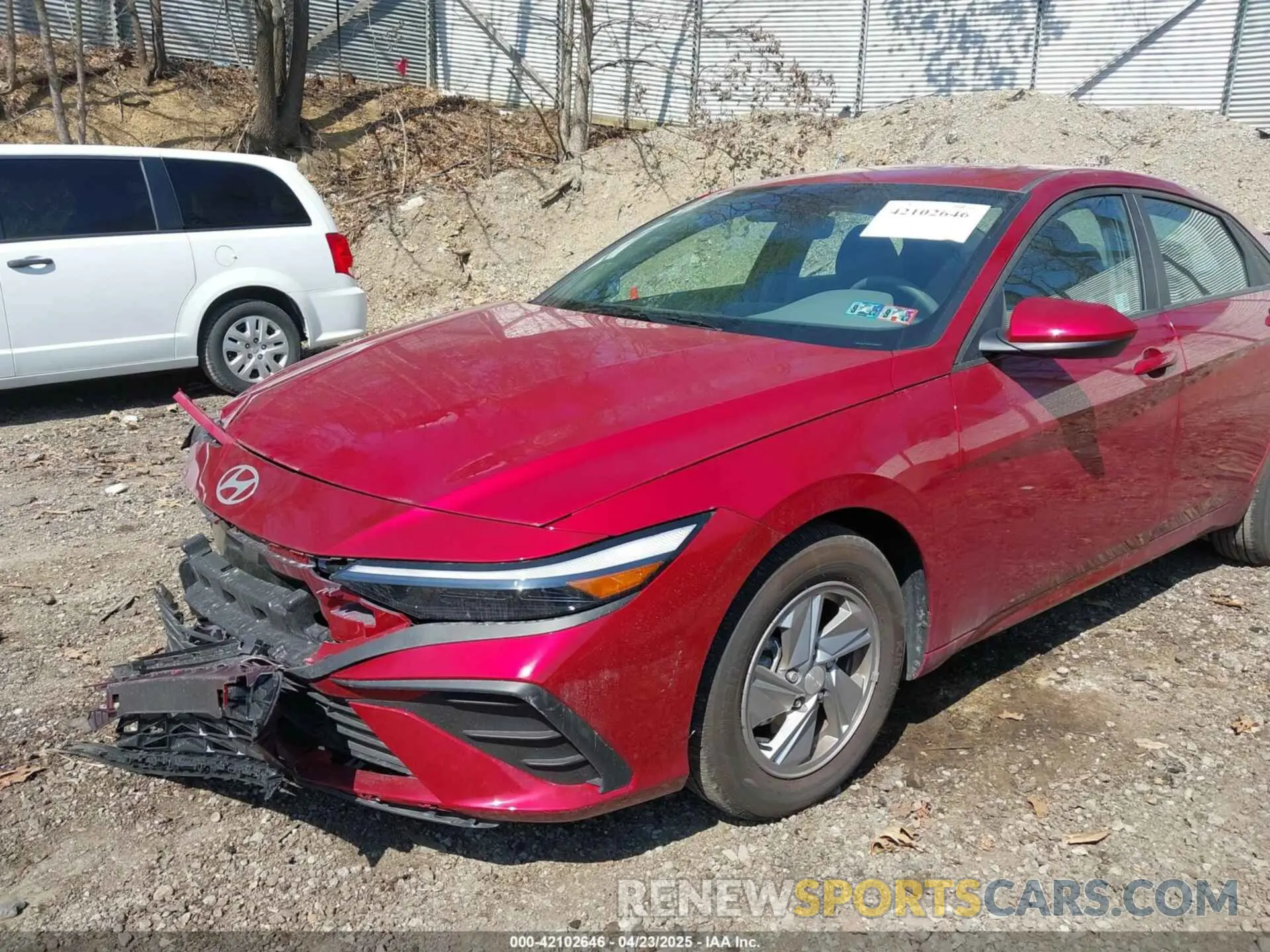 21 Photograph of a damaged car KMHLL4DG4SU856802 HYUNDAI ELANTRA 2025