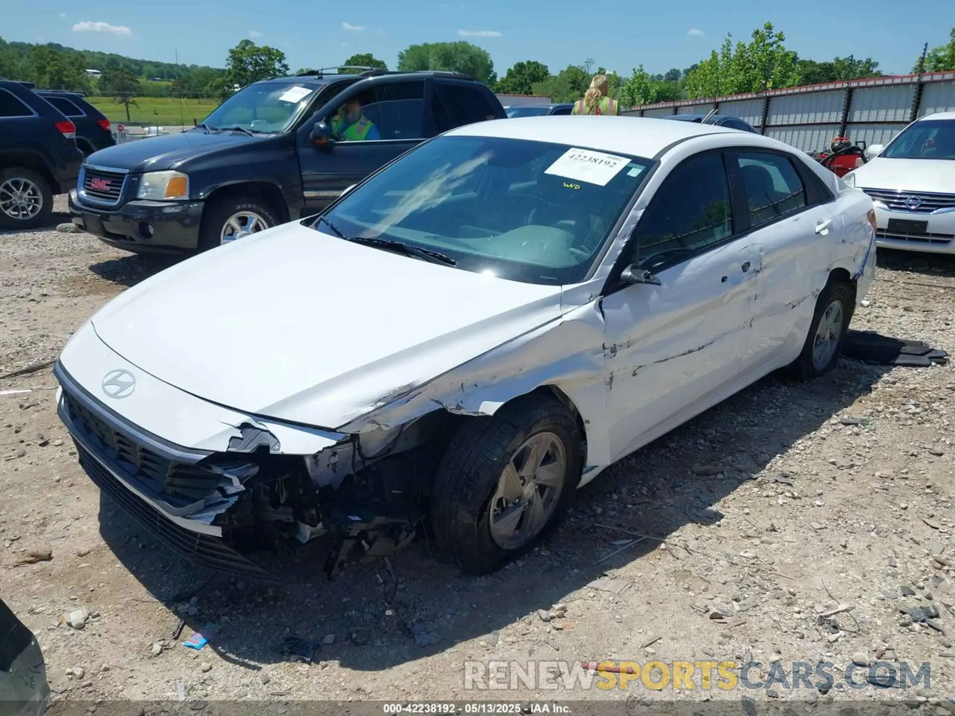 2 Photograph of a damaged car KMHLL4DG4SU876113 HYUNDAI ELANTRA 2025