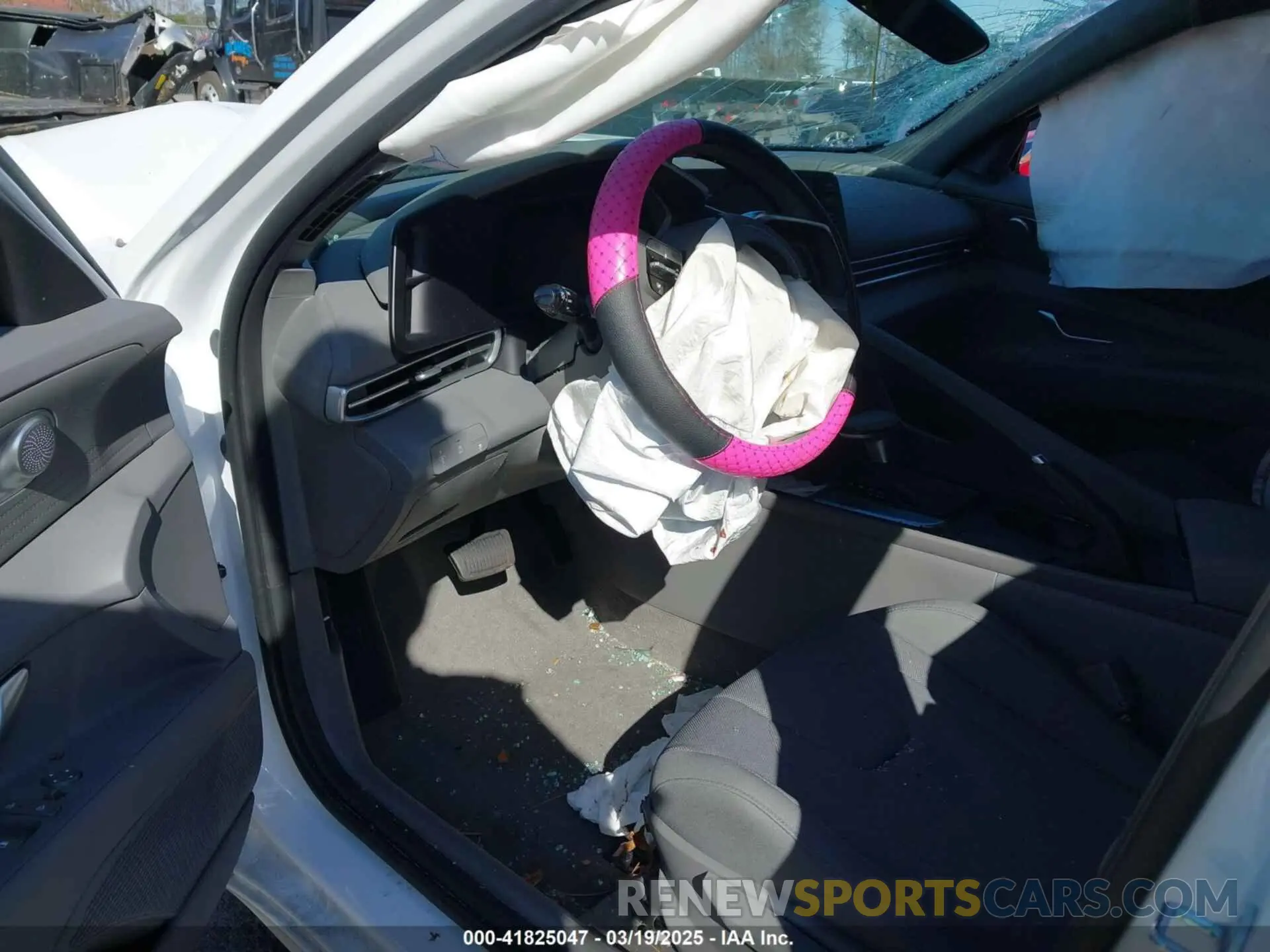5 Photograph of a damaged car KMHLL4DG5SU907983 HYUNDAI ELANTRA 2025