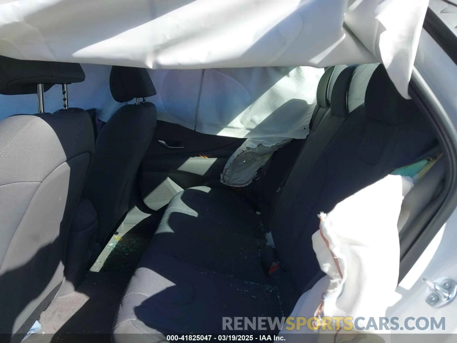 8 Photograph of a damaged car KMHLL4DG5SU907983 HYUNDAI ELANTRA 2025