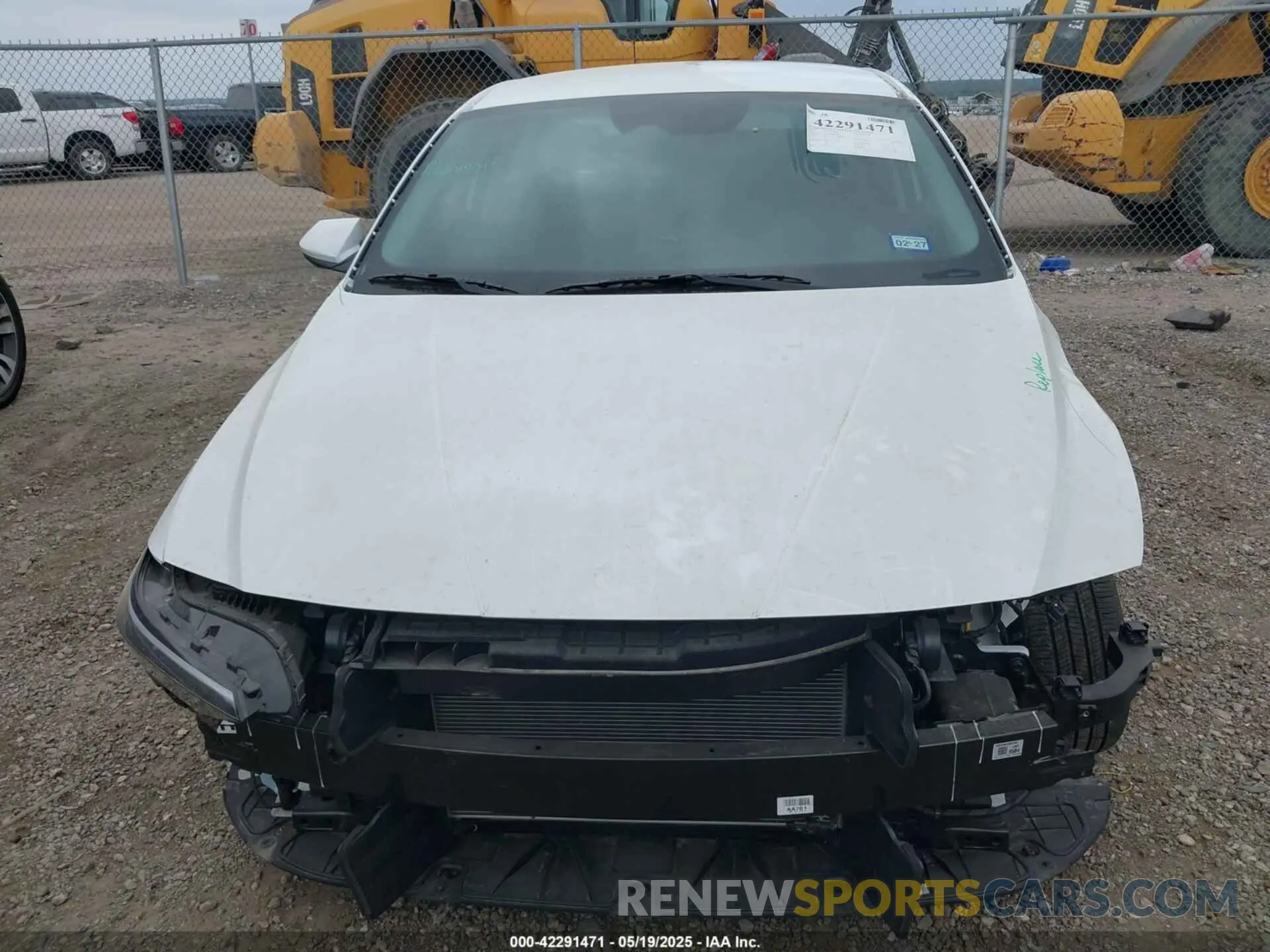 13 Photograph of a damaged car KMHLL4DG5SU955399 HYUNDAI ELANTRA 2025