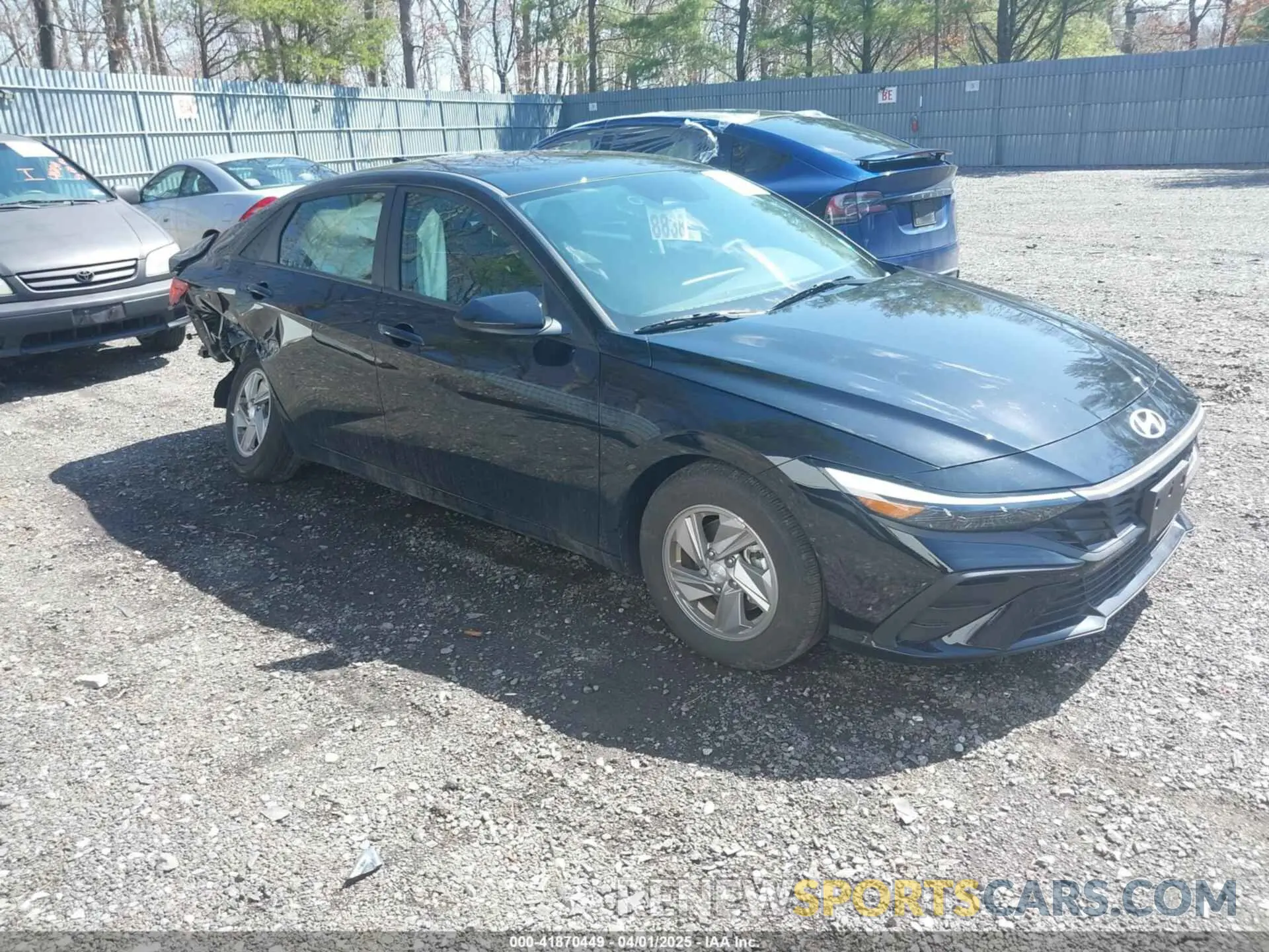 1 Photograph of a damaged car KMHLL4DG7SU894217 HYUNDAI ELANTRA 2025