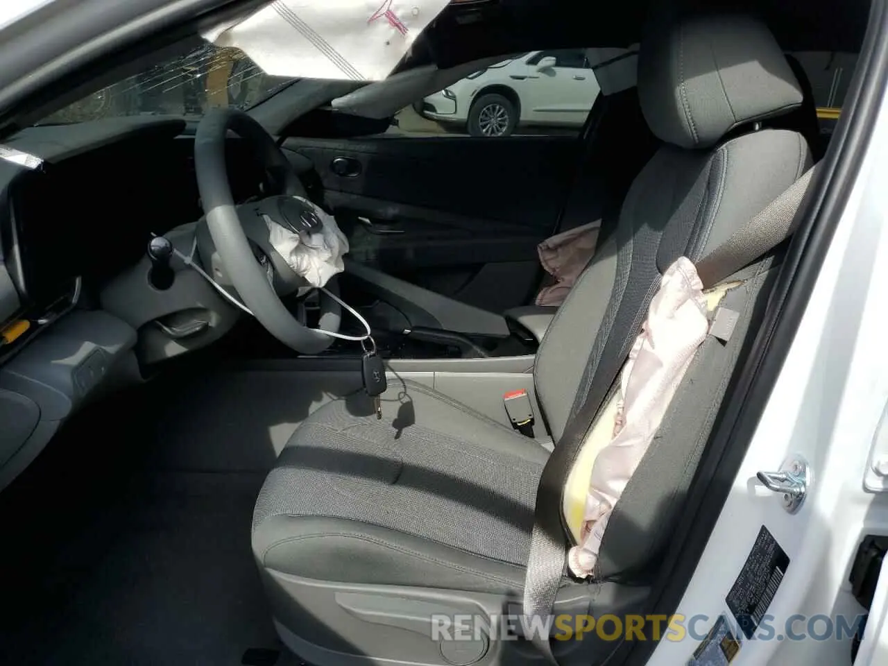 7 Photograph of a damaged car KMHLL4DG7SU897747 HYUNDAI ELANTRA 2025