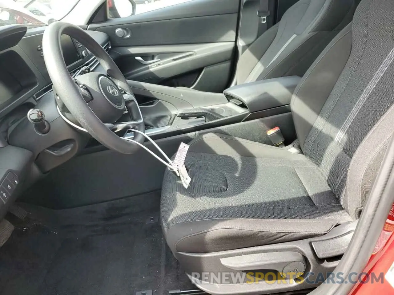 7 Photograph of a damaged car KMHLL4DG8SU853210 HYUNDAI ELANTRA 2025