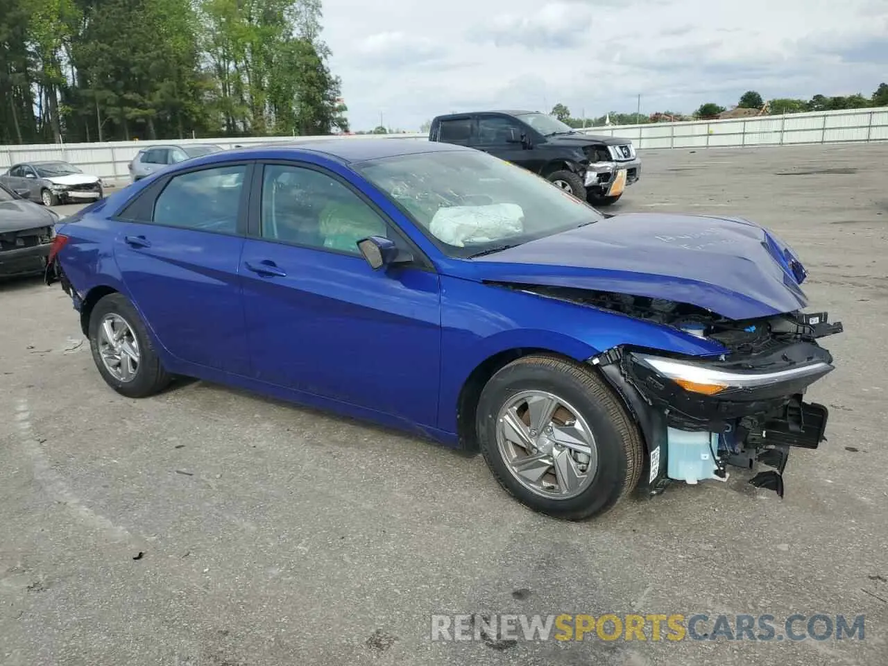 4 Photograph of a damaged car KMHLL4DG8SU856687 HYUNDAI ELANTRA 2025