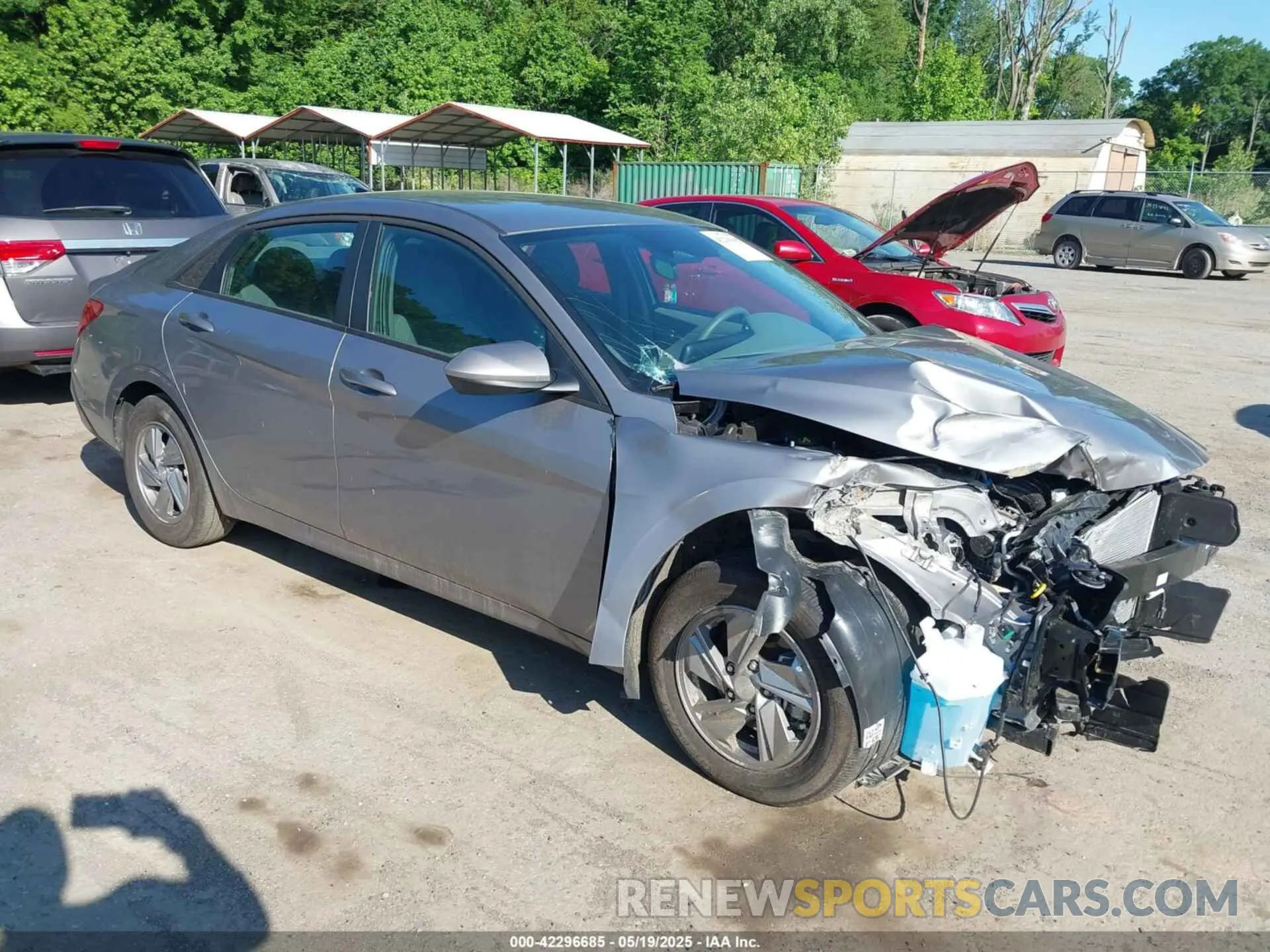 1 Photograph of a damaged car KMHLL4DG8SU862909 HYUNDAI ELANTRA 2025