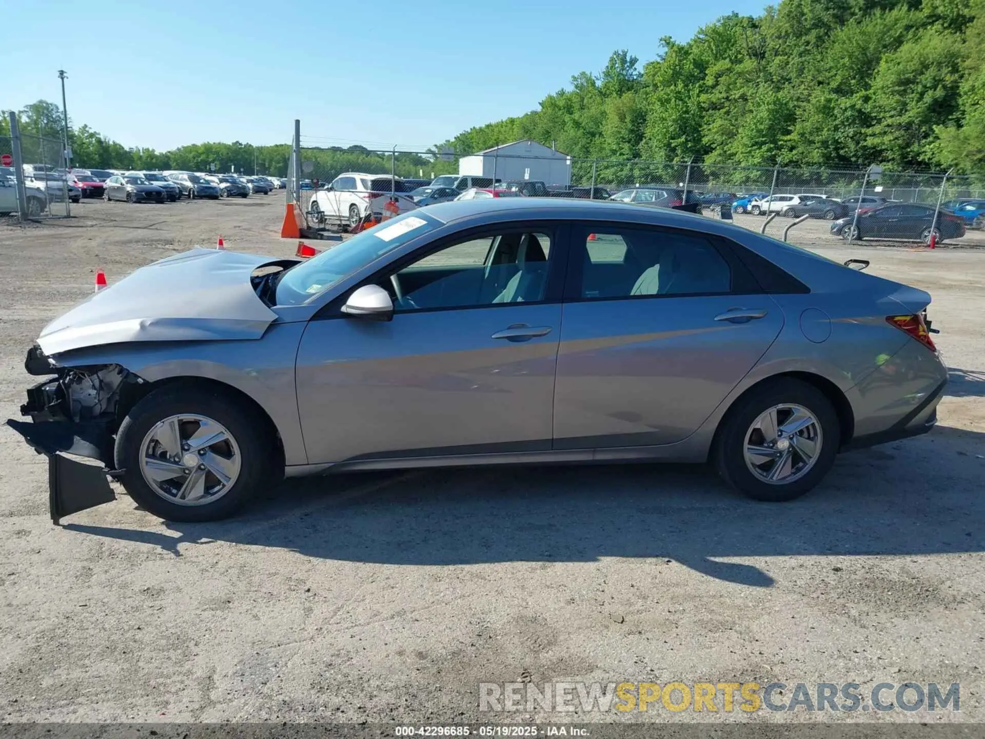 14 Photograph of a damaged car KMHLL4DG8SU862909 HYUNDAI ELANTRA 2025