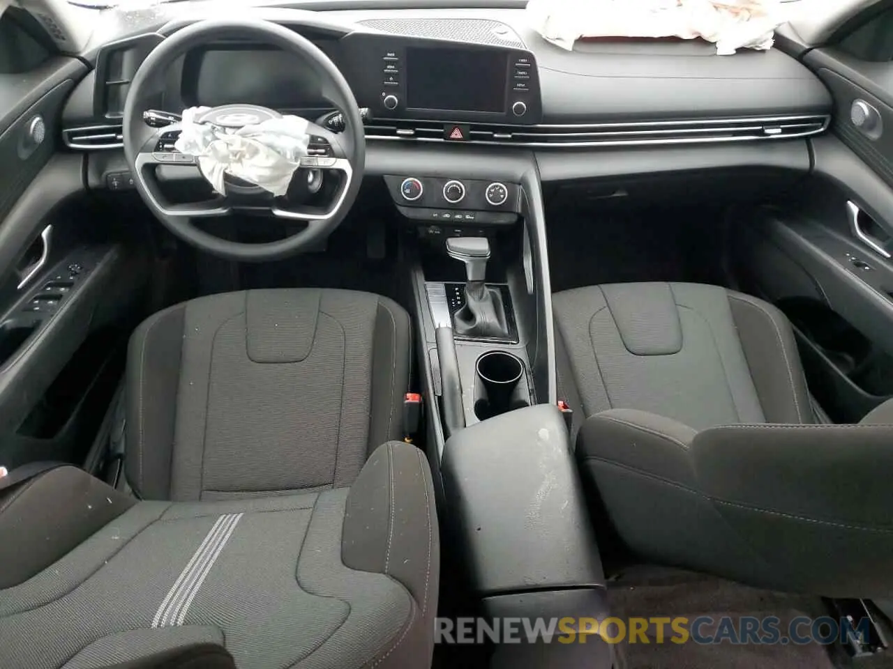 8 Photograph of a damaged car KMHLL4DG8SU864529 HYUNDAI ELANTRA 2025