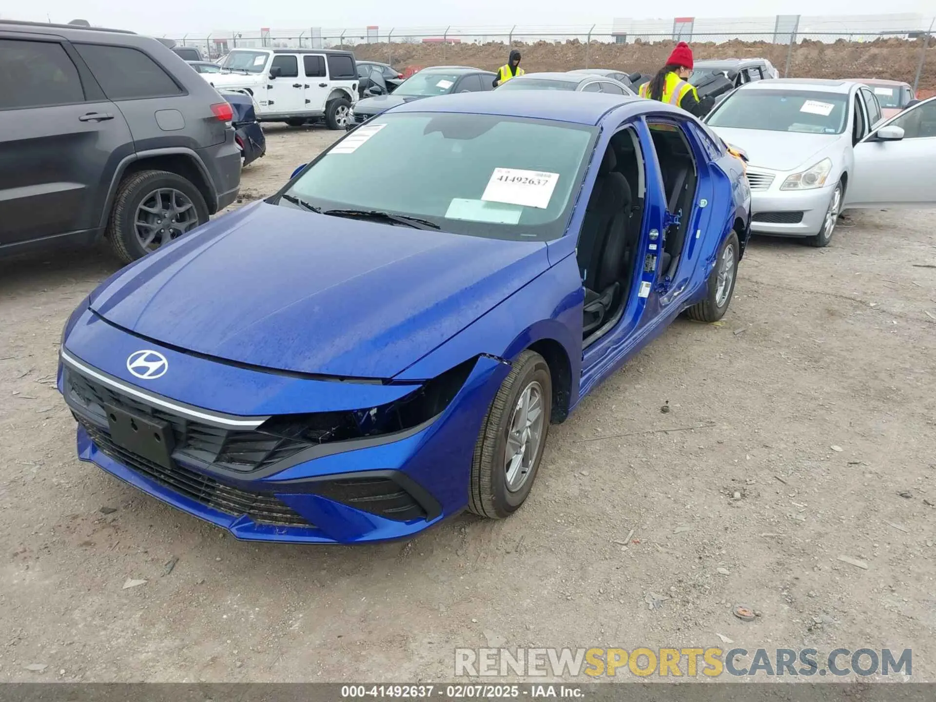 2 Photograph of a damaged car KMHLL4DG9SU917755 HYUNDAI ELANTRA 2025