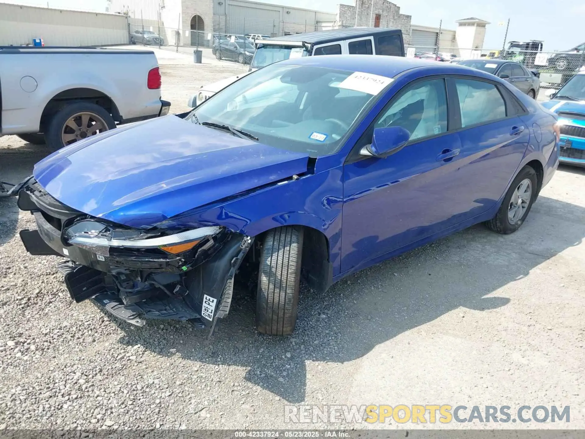 2 Photograph of a damaged car KMHLL4DG9SU979494 HYUNDAI ELANTRA 2025