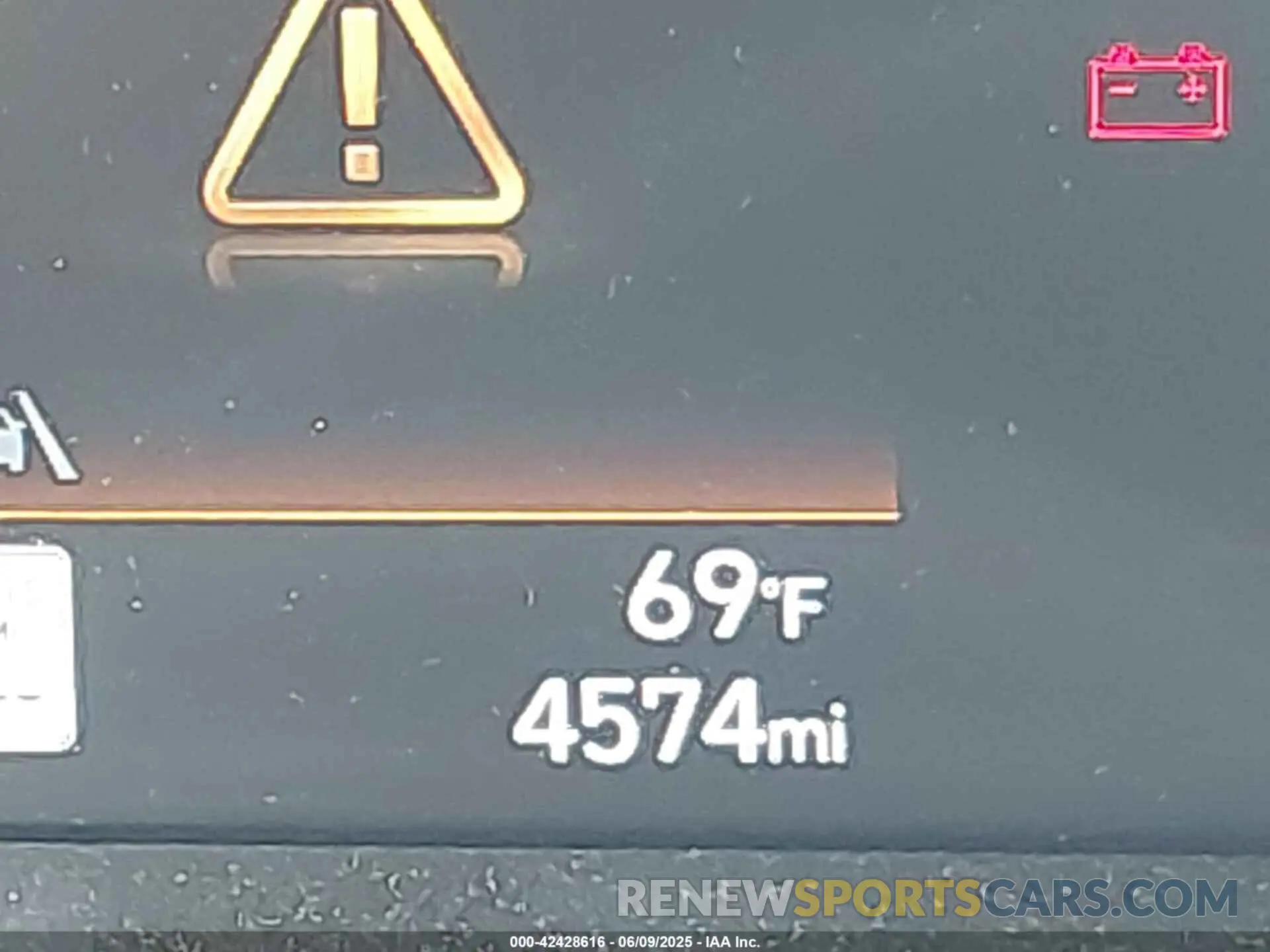 16 Photograph of a damaged car KMHLM4DG0SU917205 HYUNDAI ELANTRA 2025