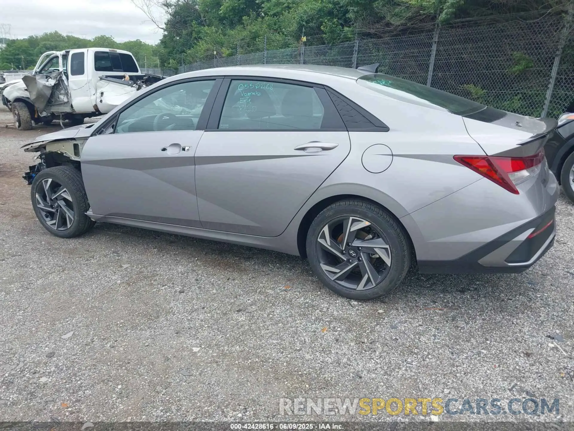 3 Photograph of a damaged car KMHLM4DG0SU917205 HYUNDAI ELANTRA 2025