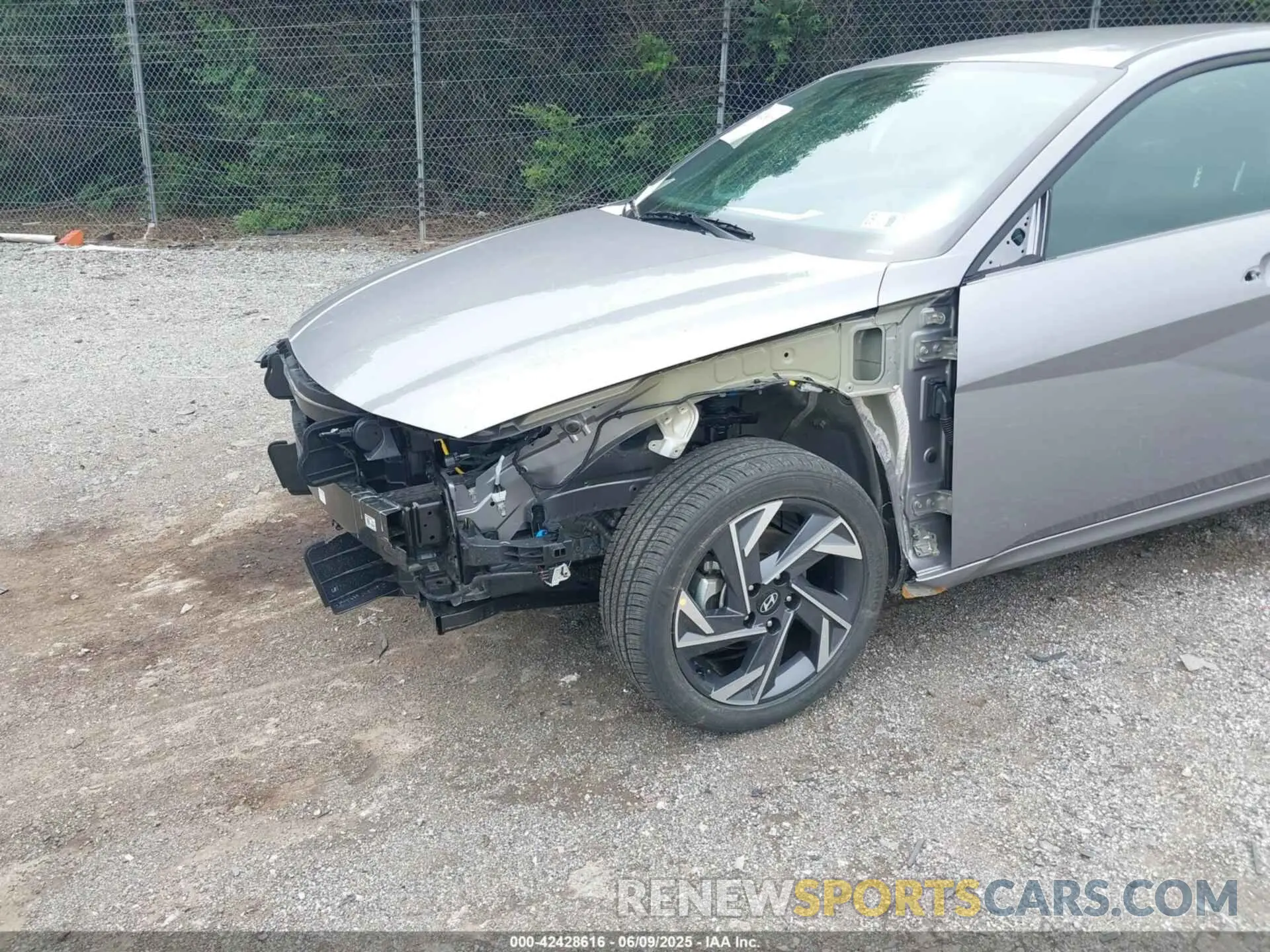 6 Photograph of a damaged car KMHLM4DG0SU917205 HYUNDAI ELANTRA 2025