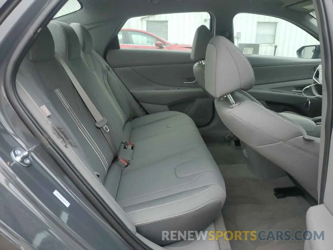 10 Photograph of a damaged car KMHLM4DG0SU953413 HYUNDAI ELANTRA 2025