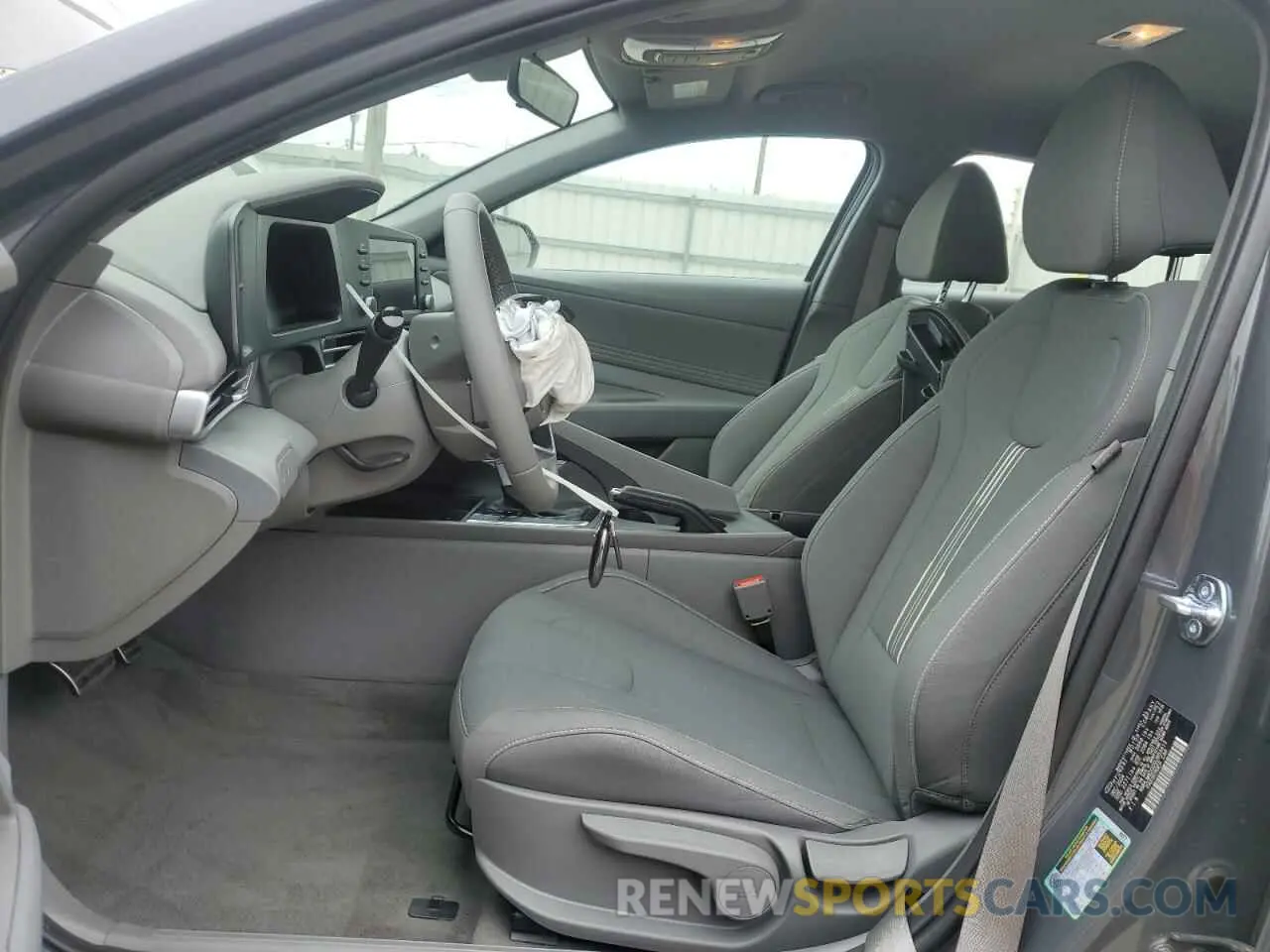 7 Photograph of a damaged car KMHLM4DG0SU953413 HYUNDAI ELANTRA 2025