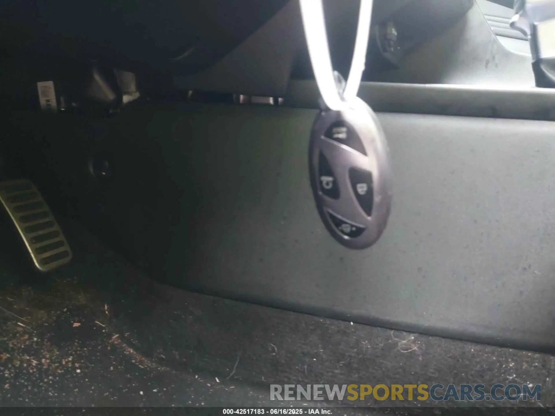 11 Photograph of a damaged car KMHLM4DG1SU876146 HYUNDAI ELANTRA 2025