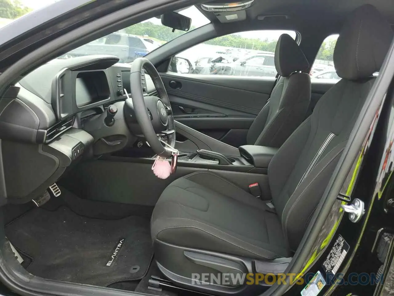 7 Photograph of a damaged car KMHLM4DG1SU903717 HYUNDAI ELANTRA 2025