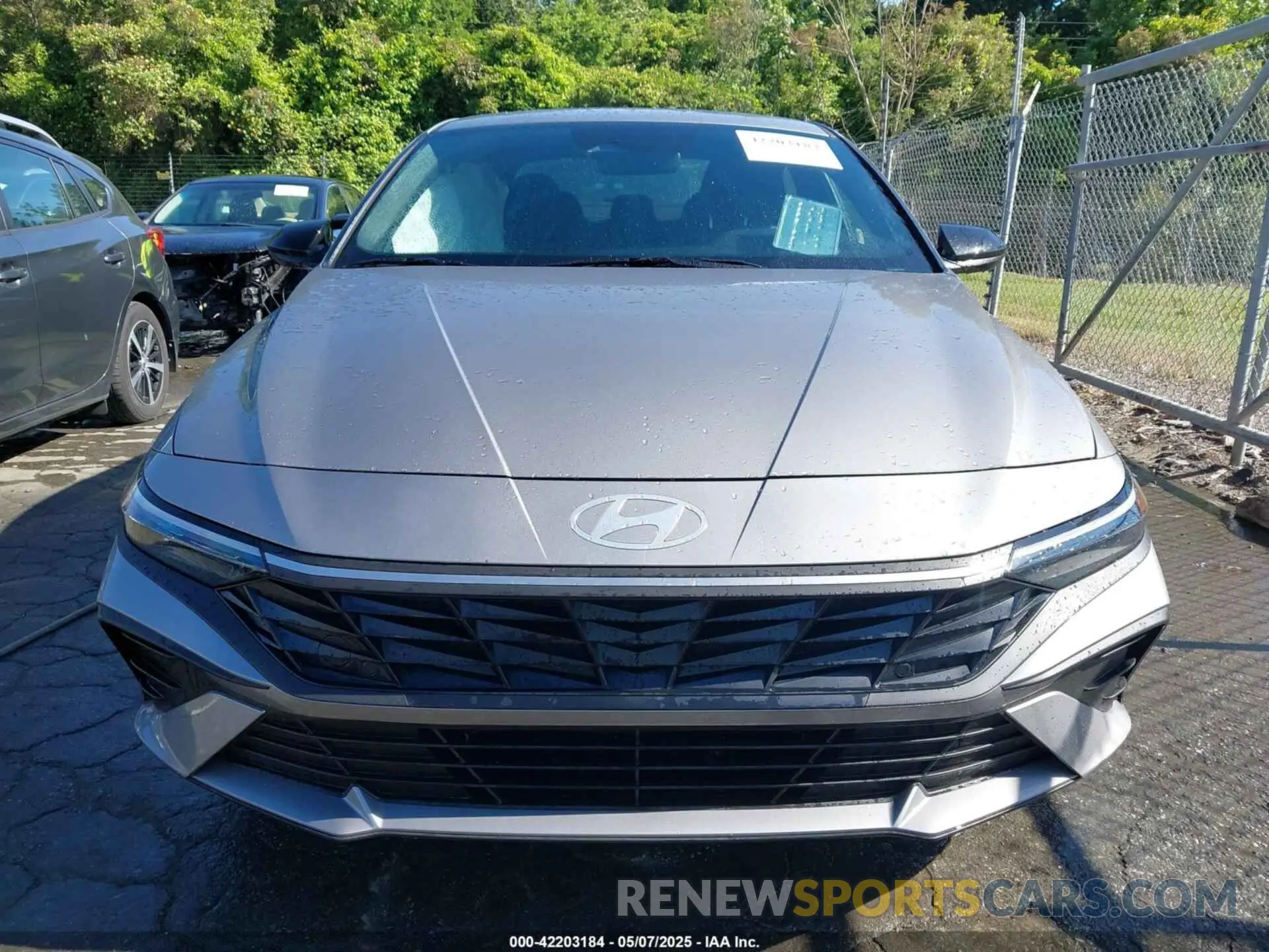 12 Photograph of a damaged car KMHLM4DG1SU930092 HYUNDAI ELANTRA 2025