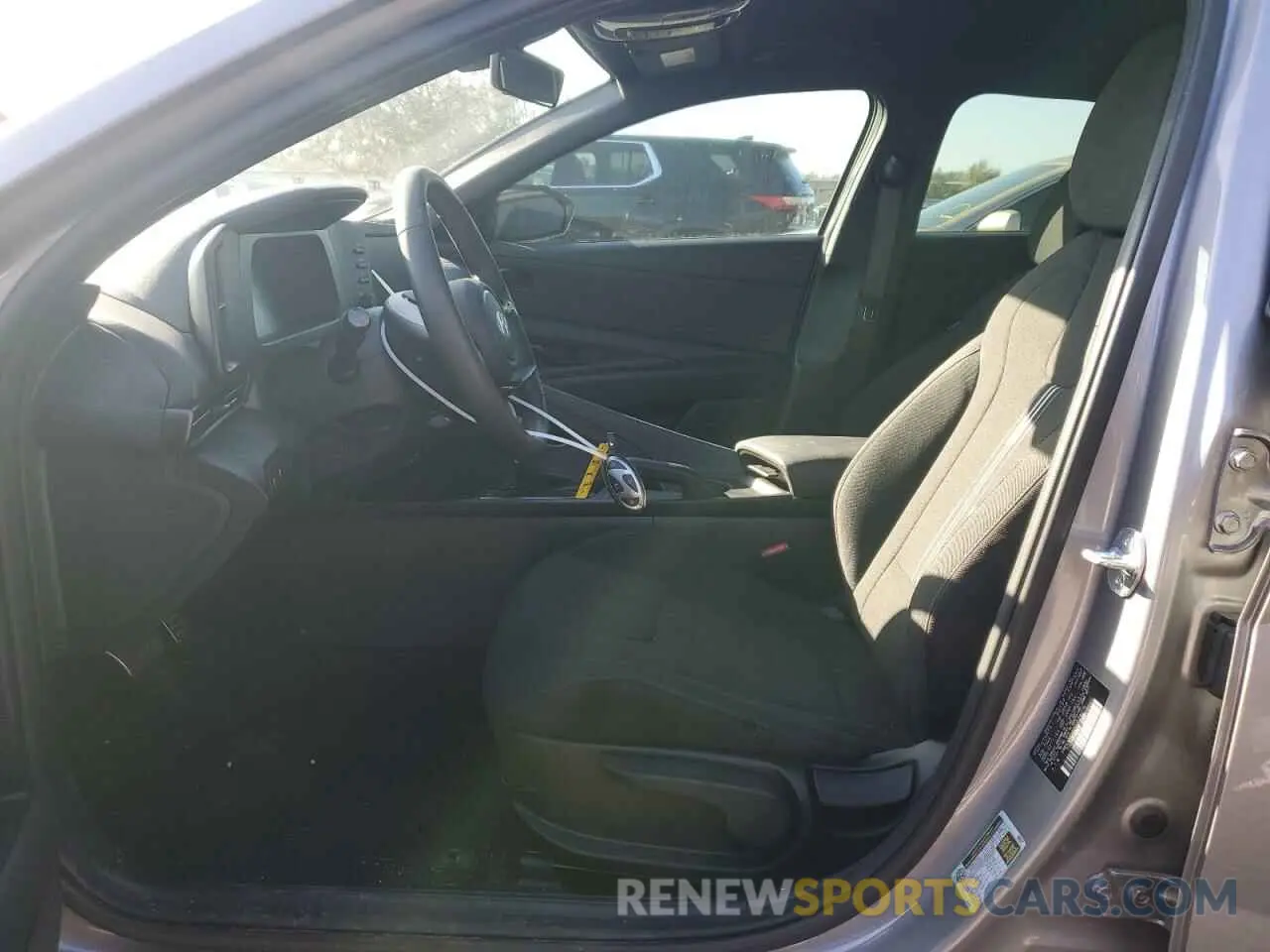 7 Photograph of a damaged car KMHLM4DG2SU874776 HYUNDAI ELANTRA 2025