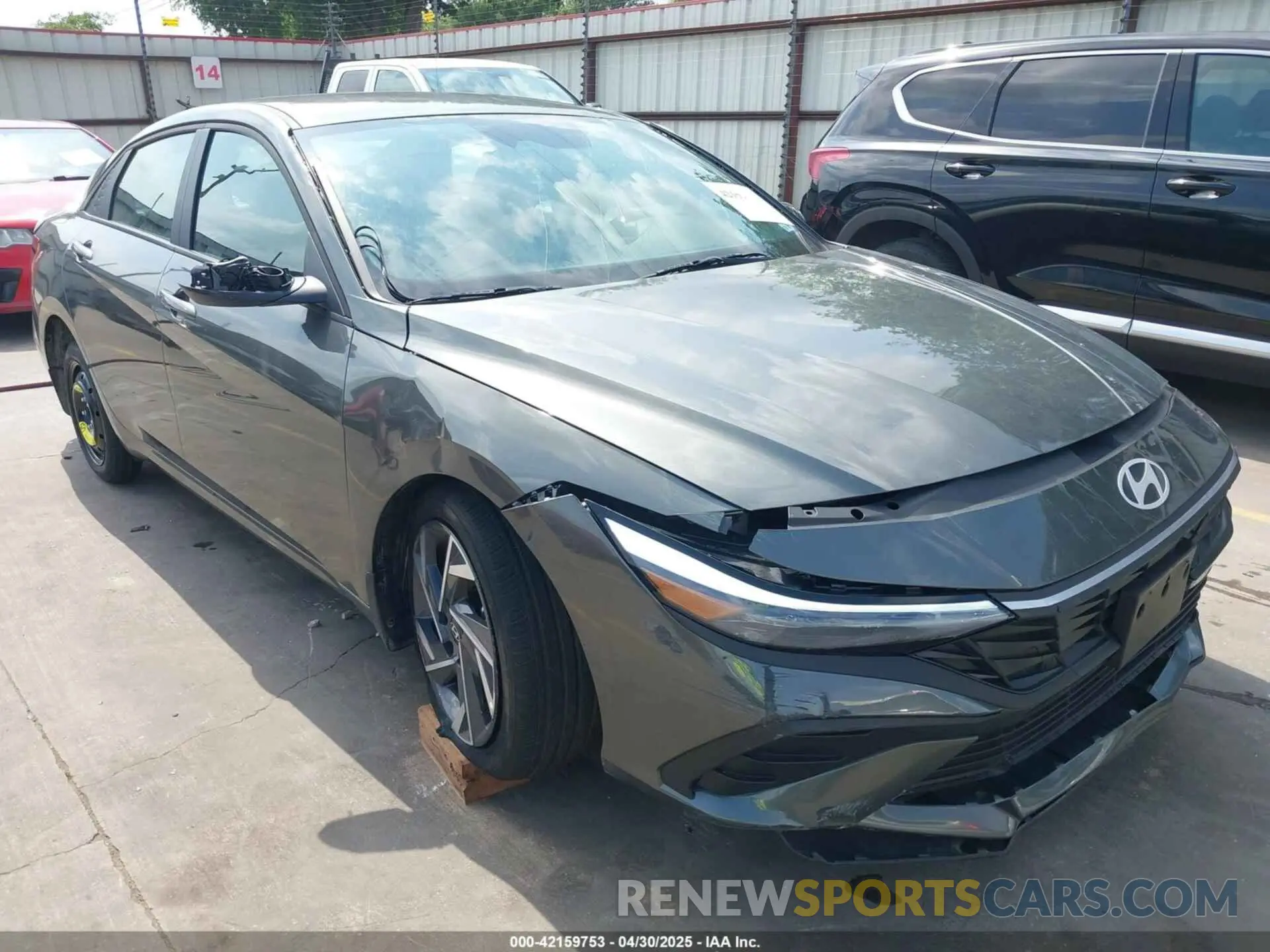 1 Photograph of a damaged car KMHLM4DG2SU878097 HYUNDAI ELANTRA 2025