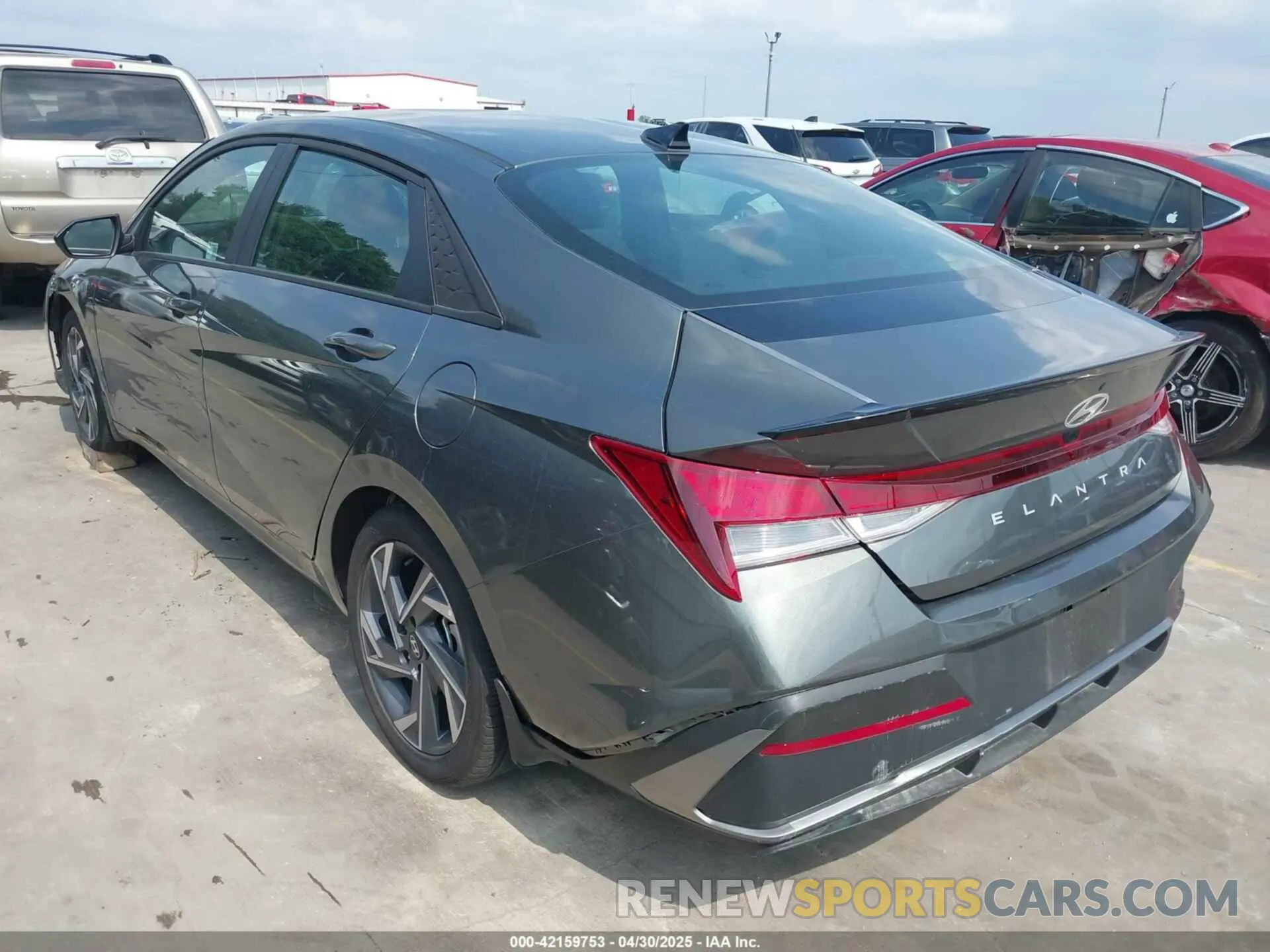 3 Photograph of a damaged car KMHLM4DG2SU878097 HYUNDAI ELANTRA 2025