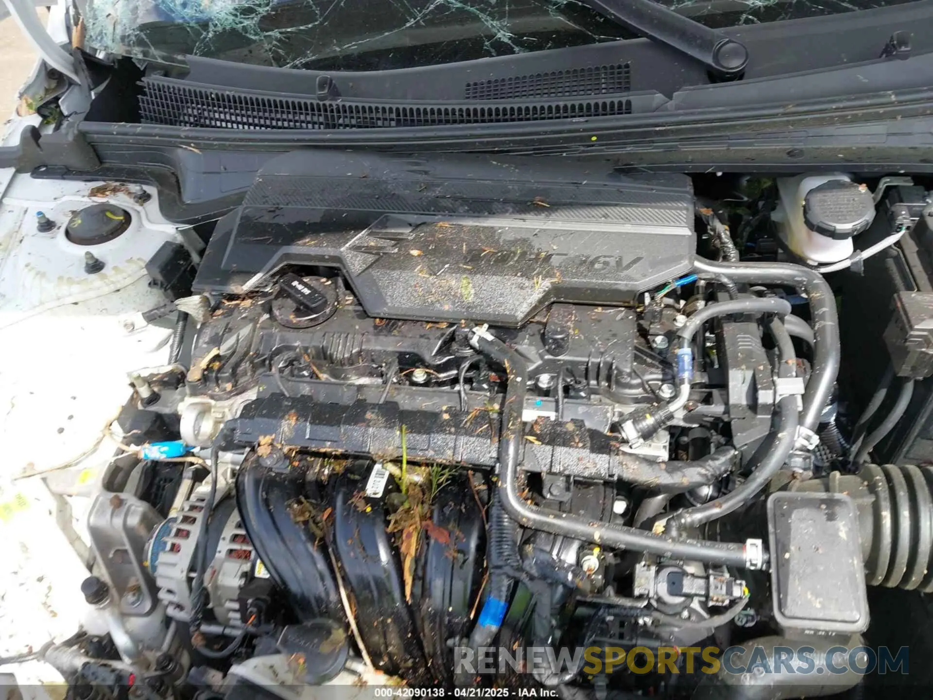 10 Photograph of a damaged car KMHLM4DG2SU886376 HYUNDAI ELANTRA 2025