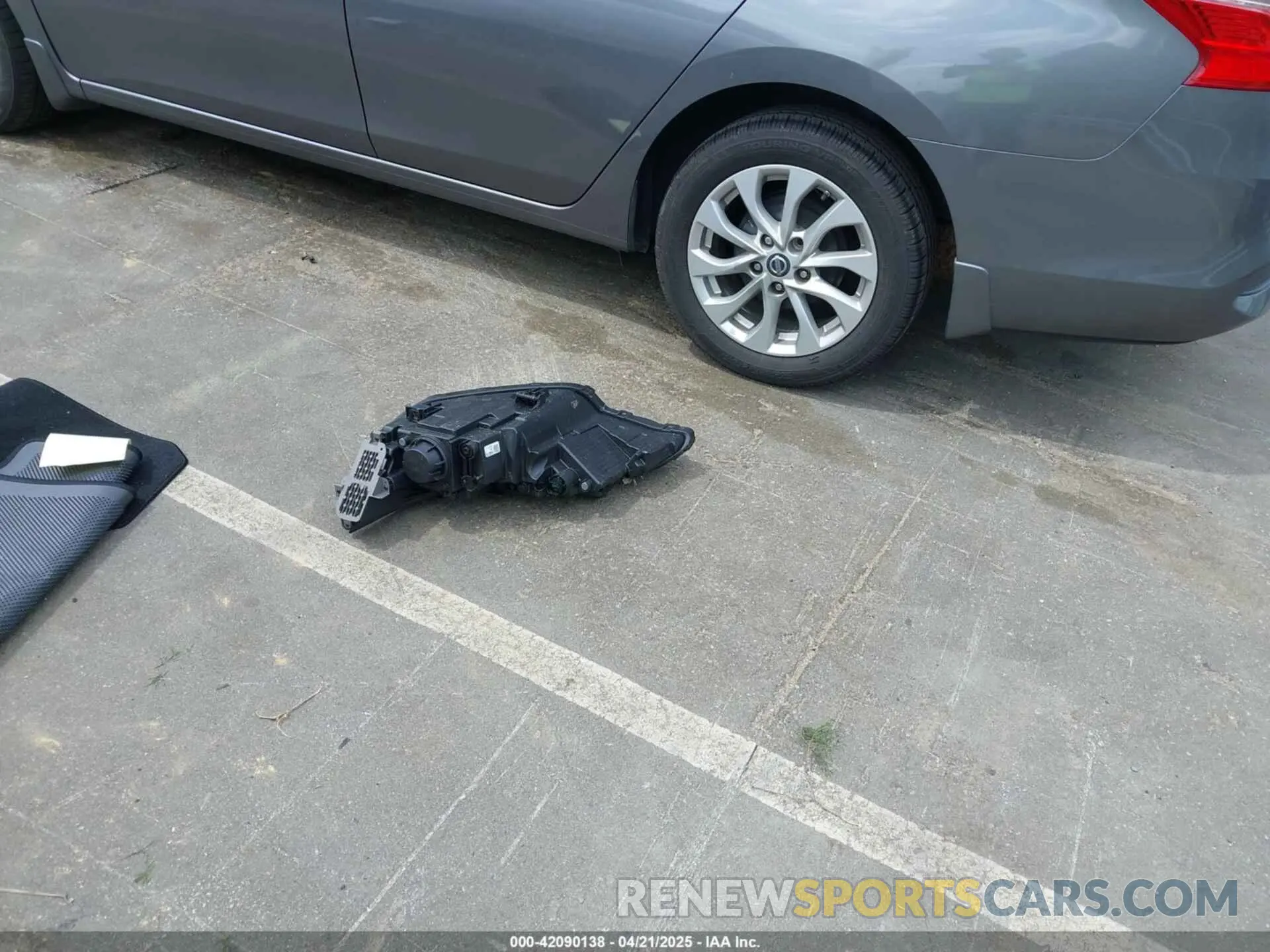 11 Photograph of a damaged car KMHLM4DG2SU886376 HYUNDAI ELANTRA 2025
