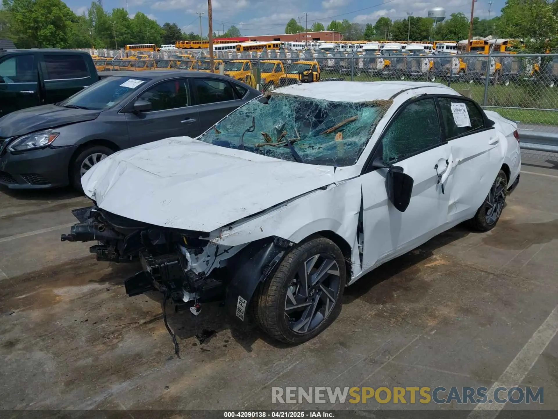 2 Photograph of a damaged car KMHLM4DG2SU886376 HYUNDAI ELANTRA 2025