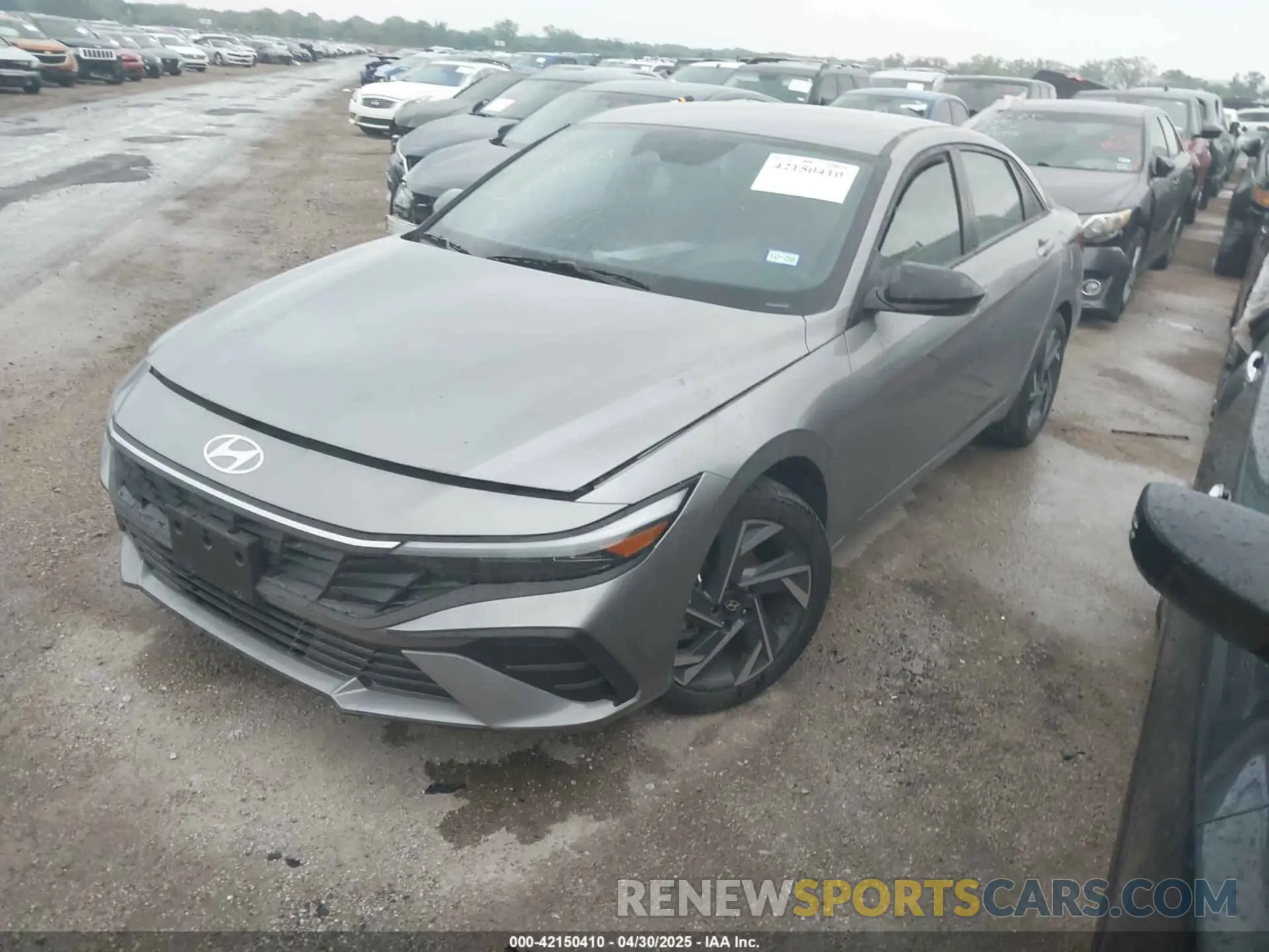 2 Photograph of a damaged car KMHLM4DG2SU887236 HYUNDAI ELANTRA 2025