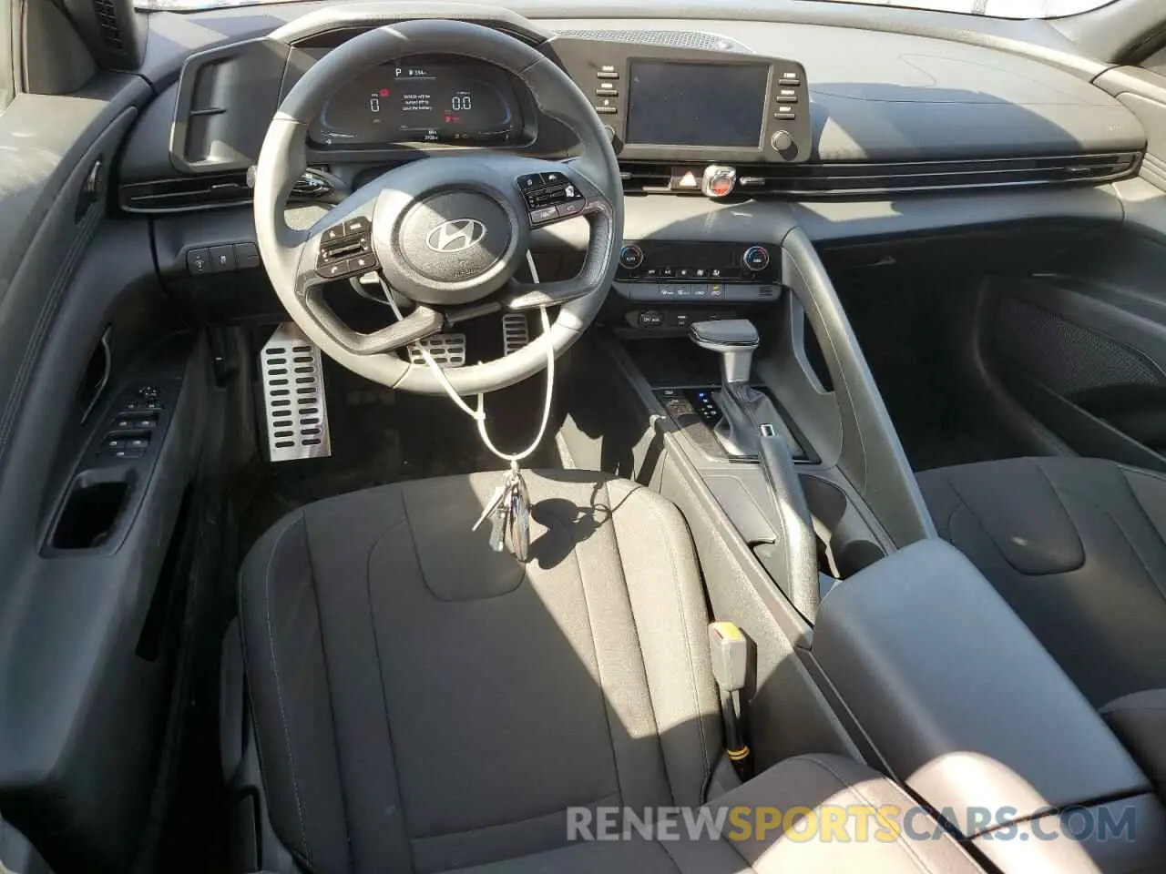 8 Photograph of a damaged car KMHLM4DG2SU901961 HYUNDAI ELANTRA 2025