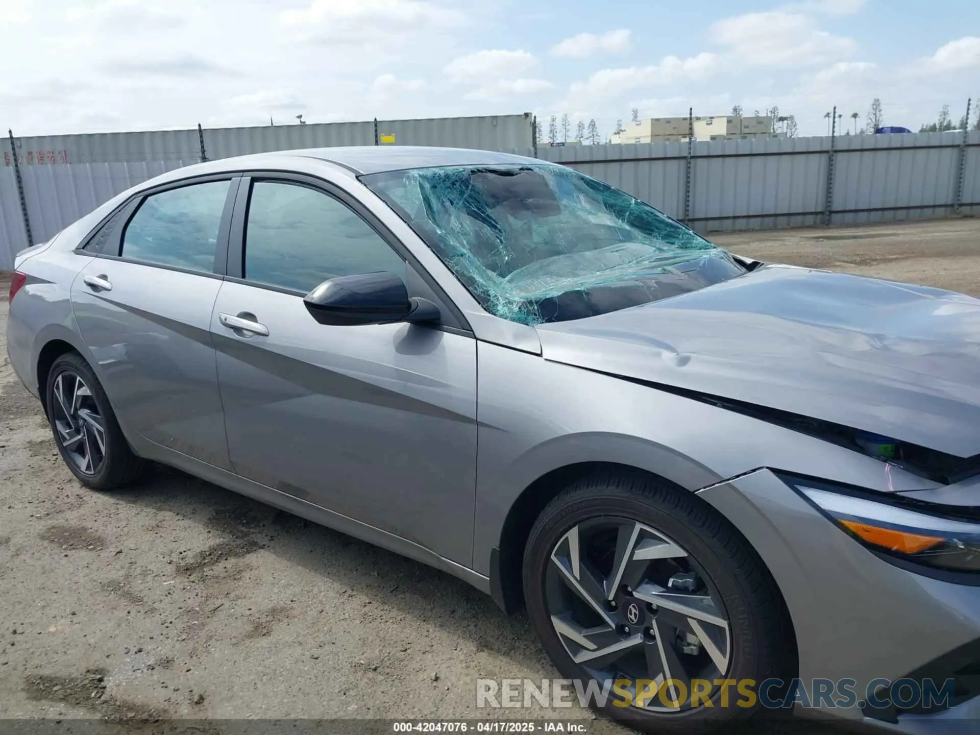 13 Photograph of a damaged car KMHLM4DG2SU954983 HYUNDAI ELANTRA 2025
