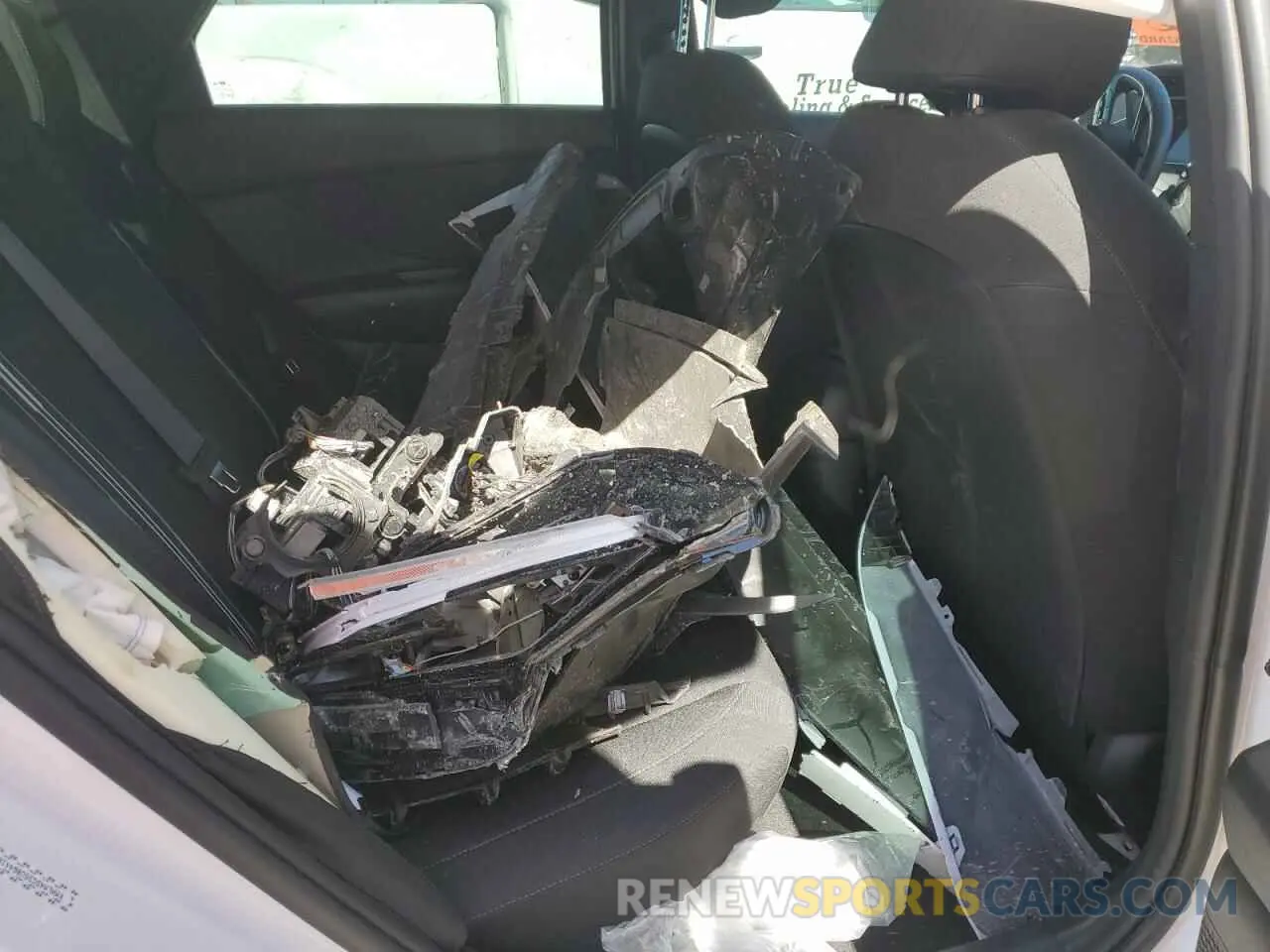 10 Photograph of a damaged car KMHLM4DG3SU864418 HYUNDAI ELANTRA 2025