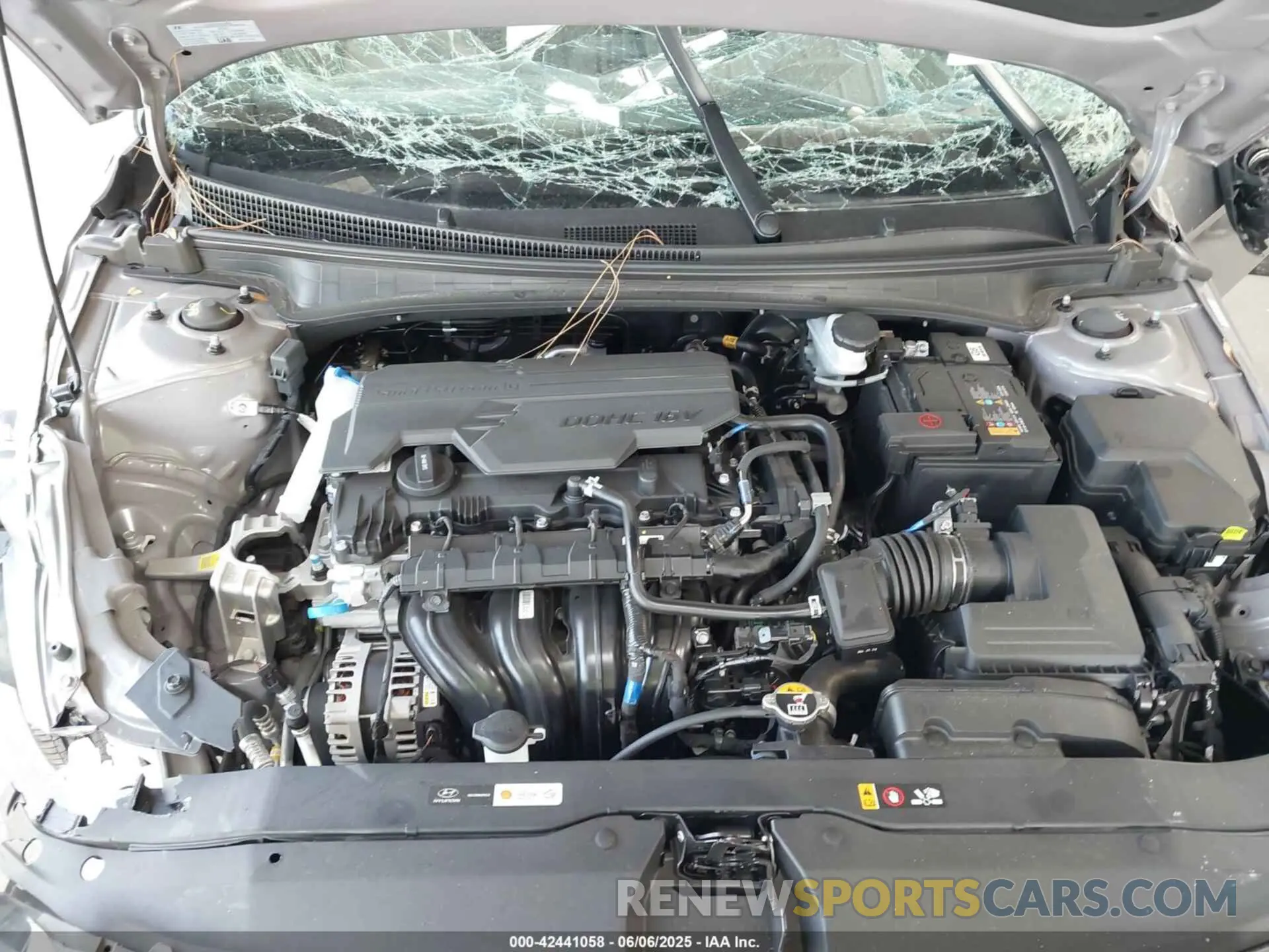 10 Photograph of a damaged car KMHLM4DG3SU866654 HYUNDAI ELANTRA 2025