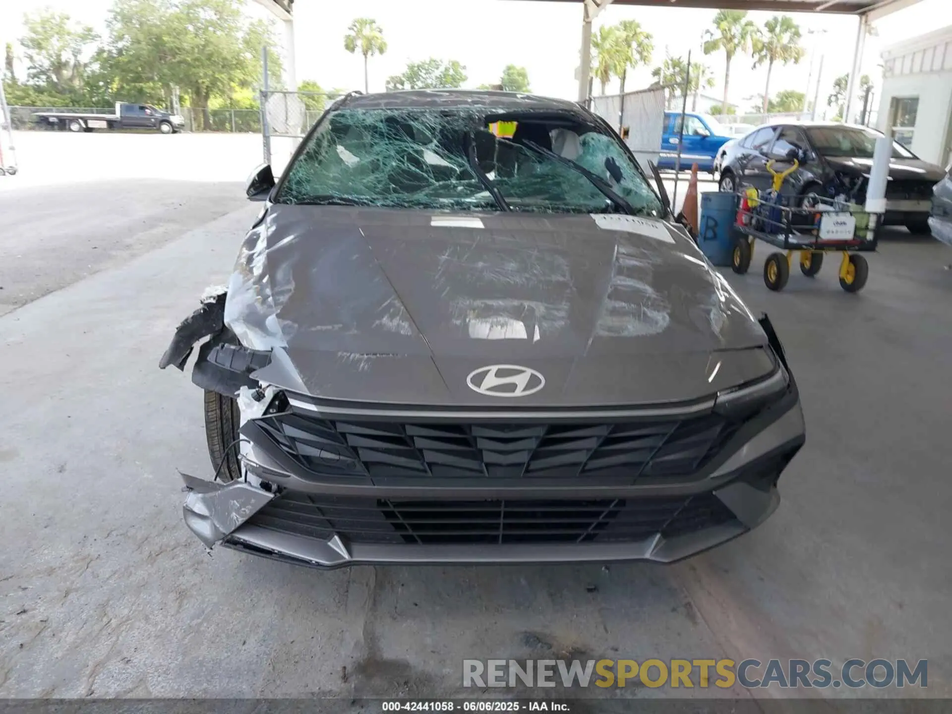 12 Photograph of a damaged car KMHLM4DG3SU866654 HYUNDAI ELANTRA 2025