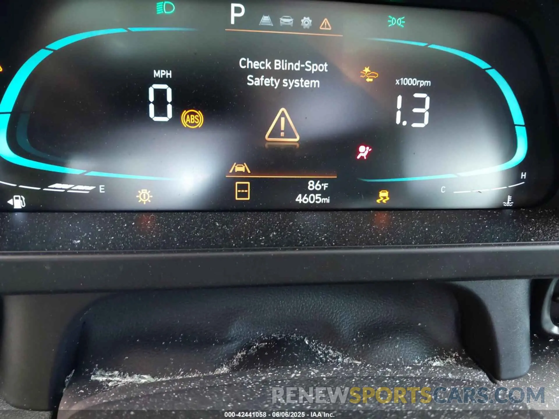 15 Photograph of a damaged car KMHLM4DG3SU866654 HYUNDAI ELANTRA 2025