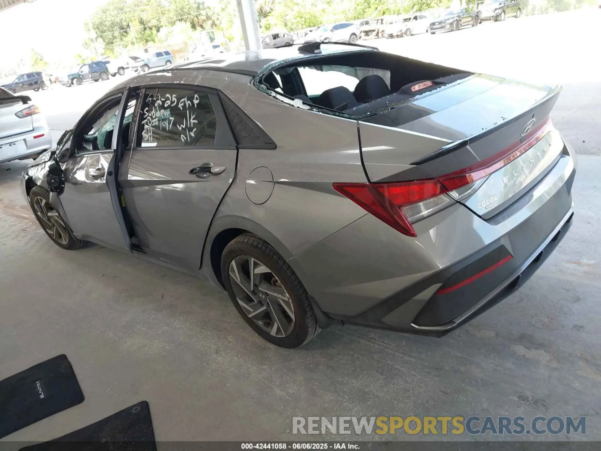 3 Photograph of a damaged car KMHLM4DG3SU866654 HYUNDAI ELANTRA 2025