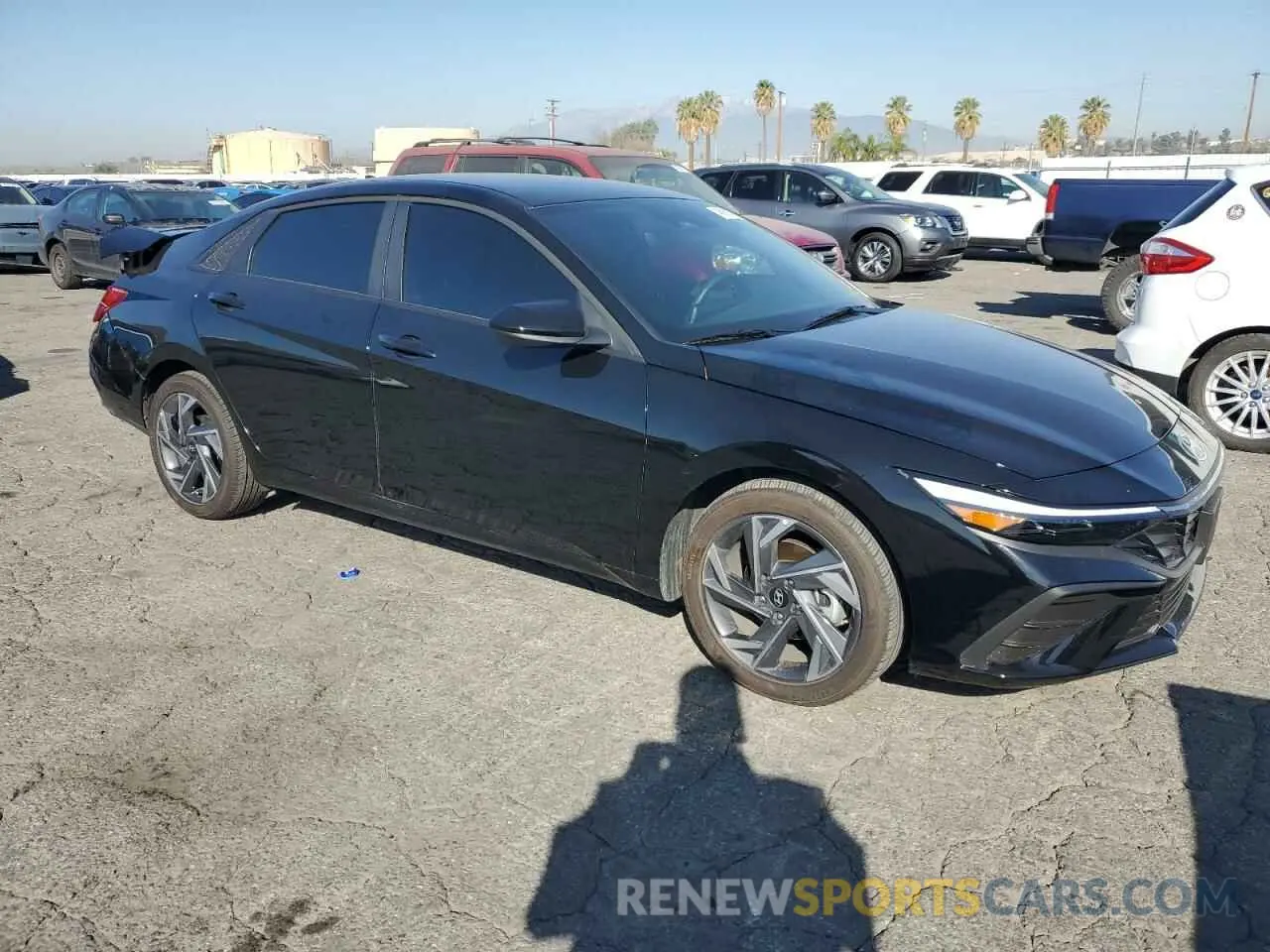 4 Photograph of a damaged car KMHLM4DG3SU869537 HYUNDAI ELANTRA 2025