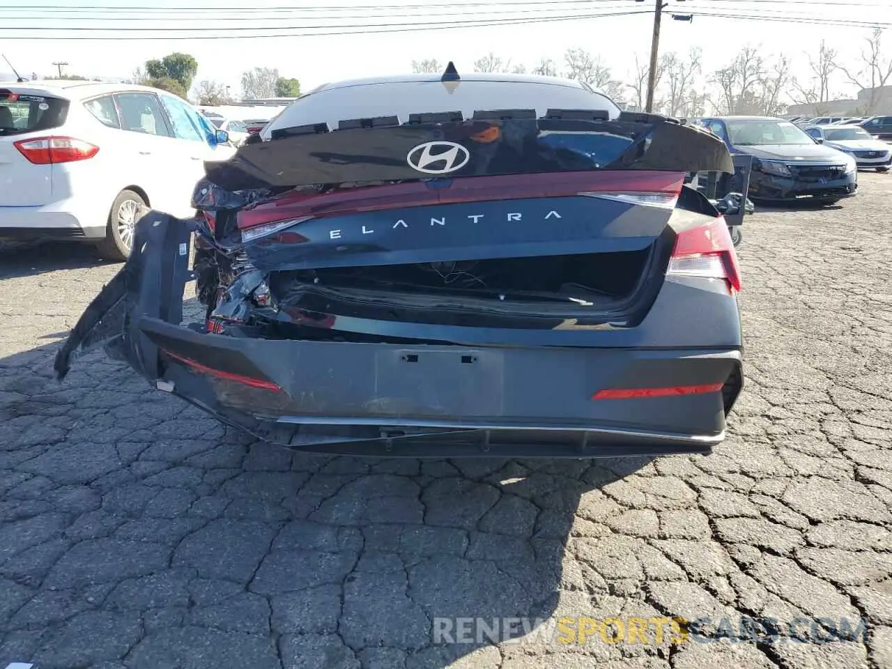 6 Photograph of a damaged car KMHLM4DG3SU869537 HYUNDAI ELANTRA 2025