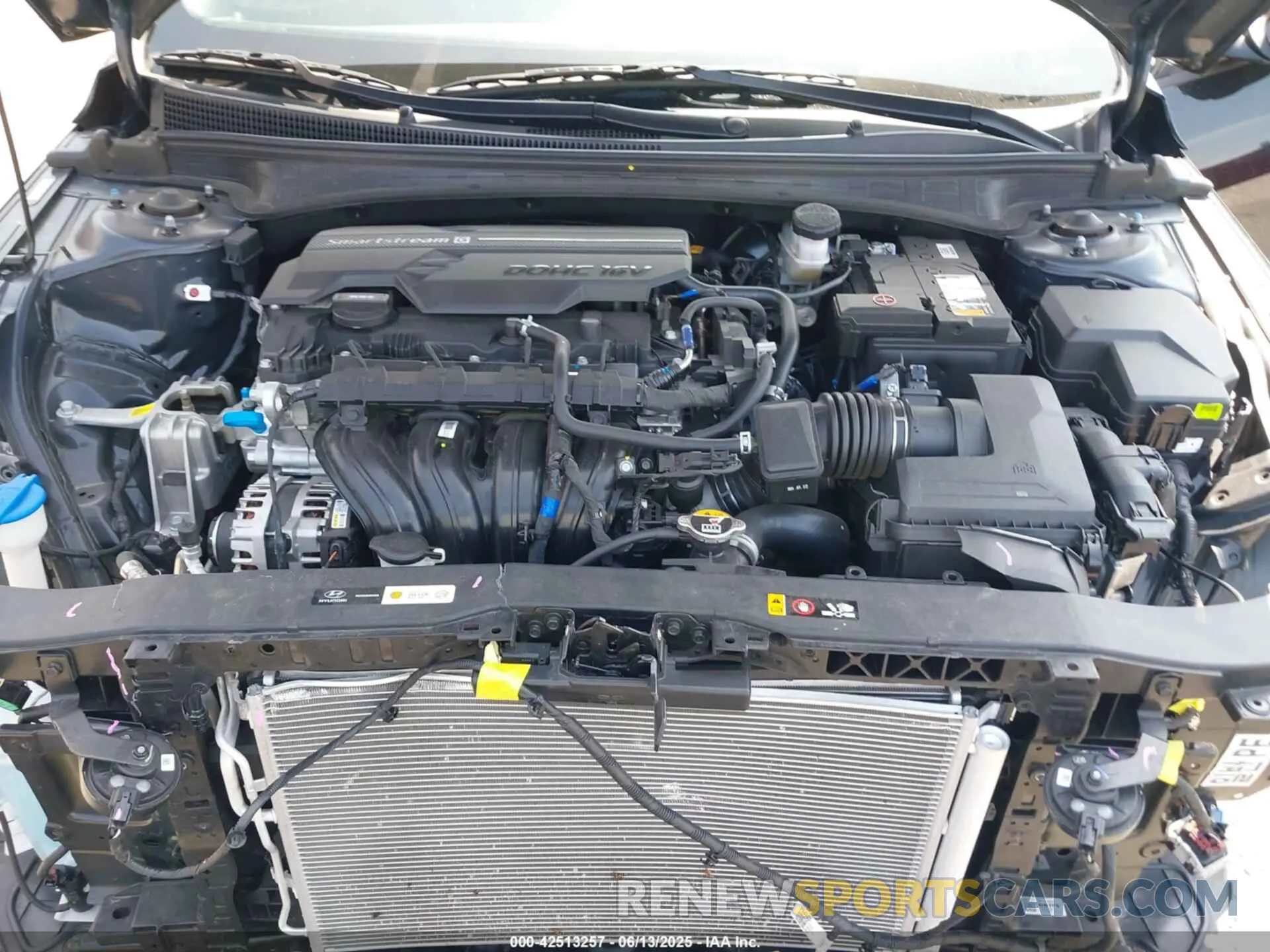 10 Photograph of a damaged car KMHLM4DG3SU871157 HYUNDAI ELANTRA 2025
