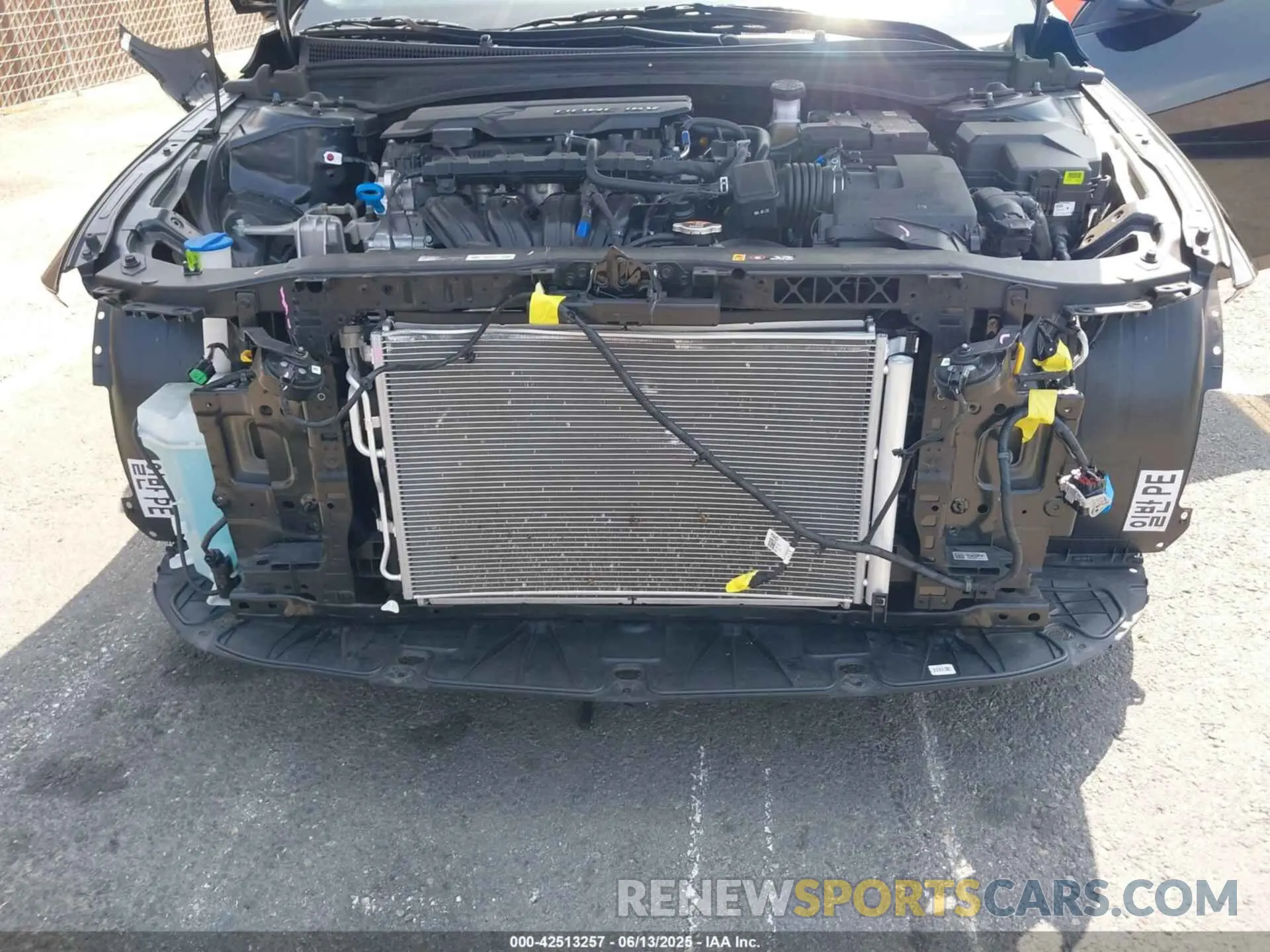 6 Photograph of a damaged car KMHLM4DG3SU871157 HYUNDAI ELANTRA 2025