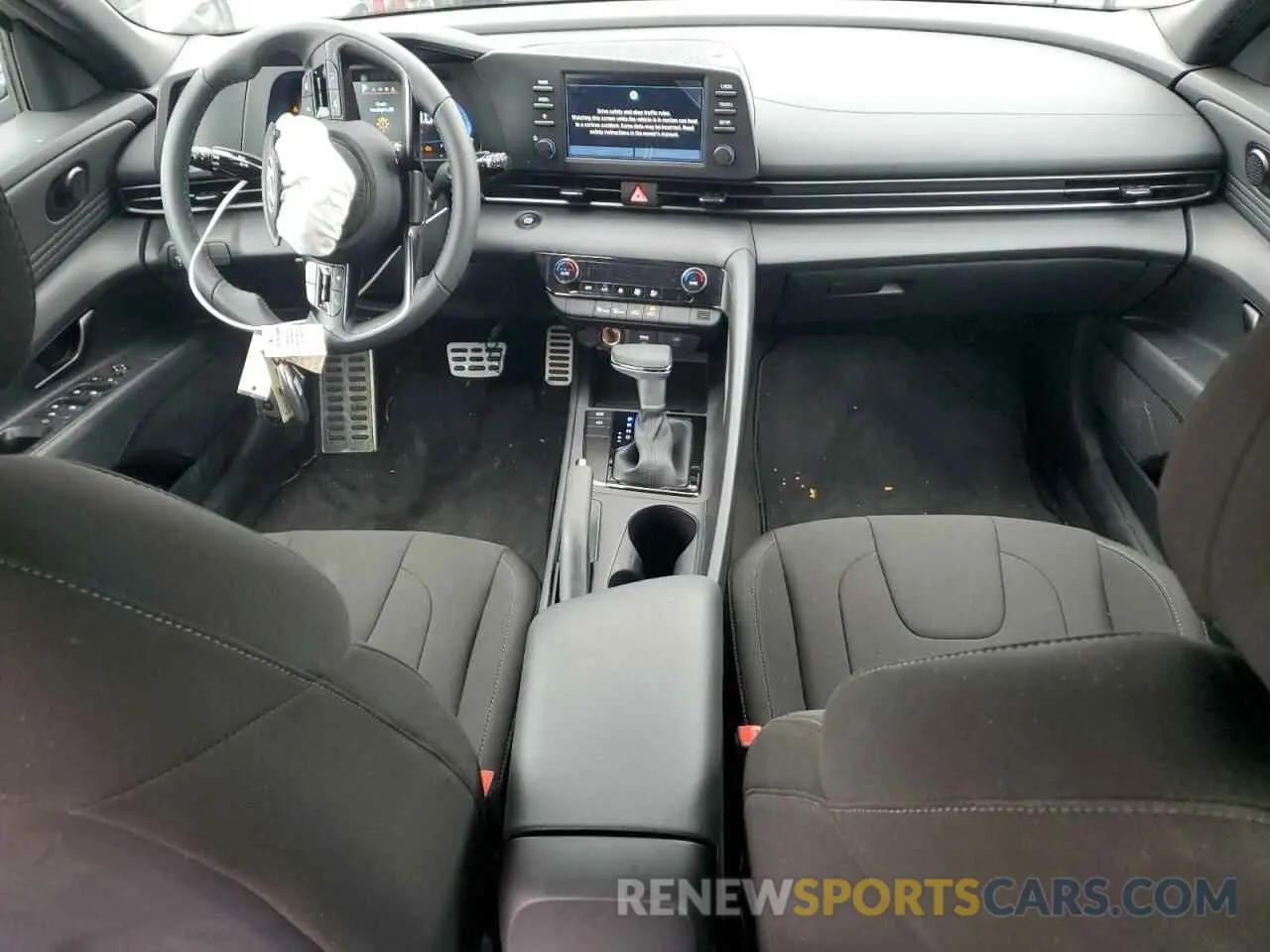 8 Photograph of a damaged car KMHLM4DG3SU881350 HYUNDAI ELANTRA 2025
