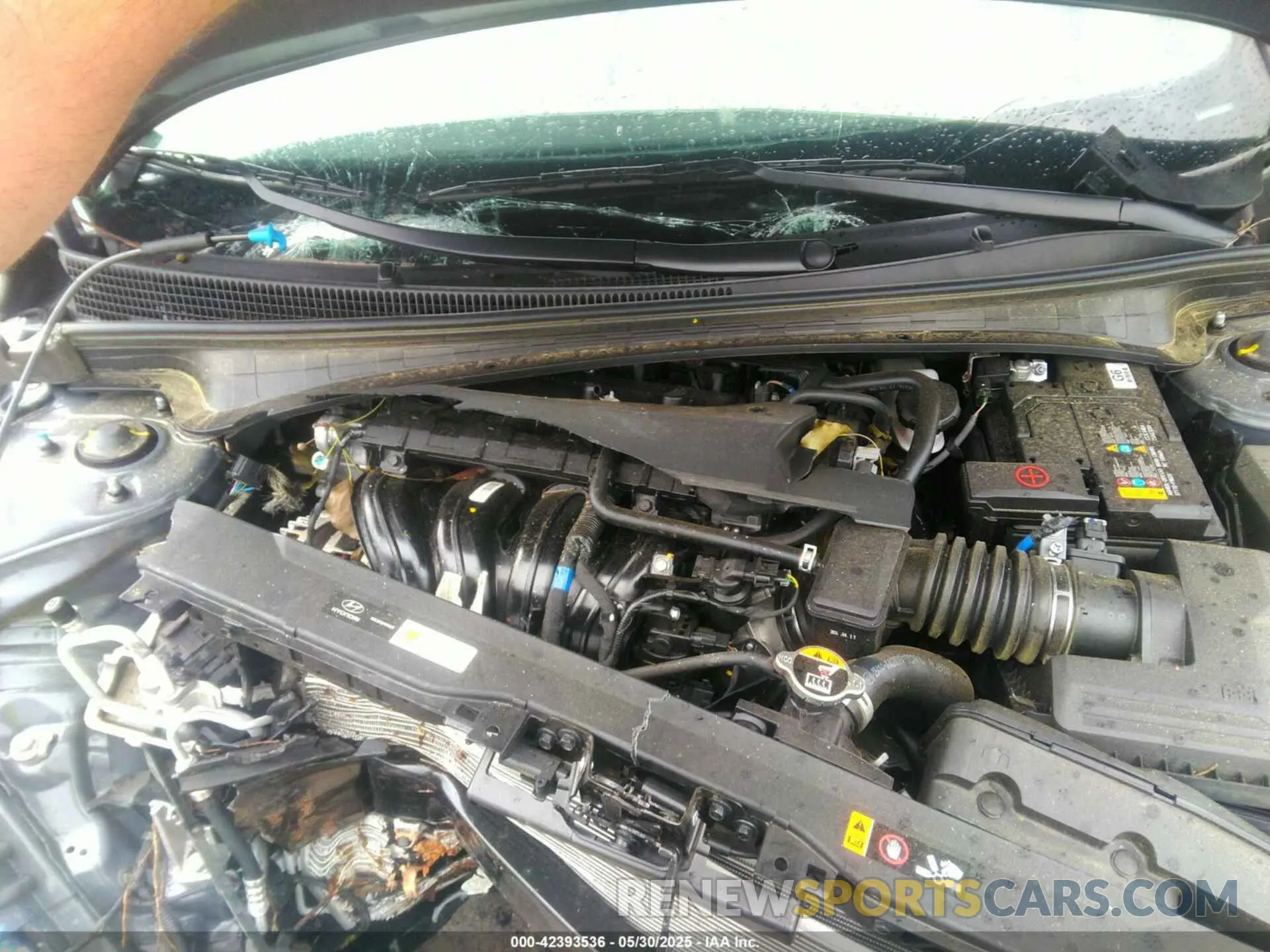10 Photograph of a damaged car KMHLM4DG3SU895409 HYUNDAI ELANTRA 2025