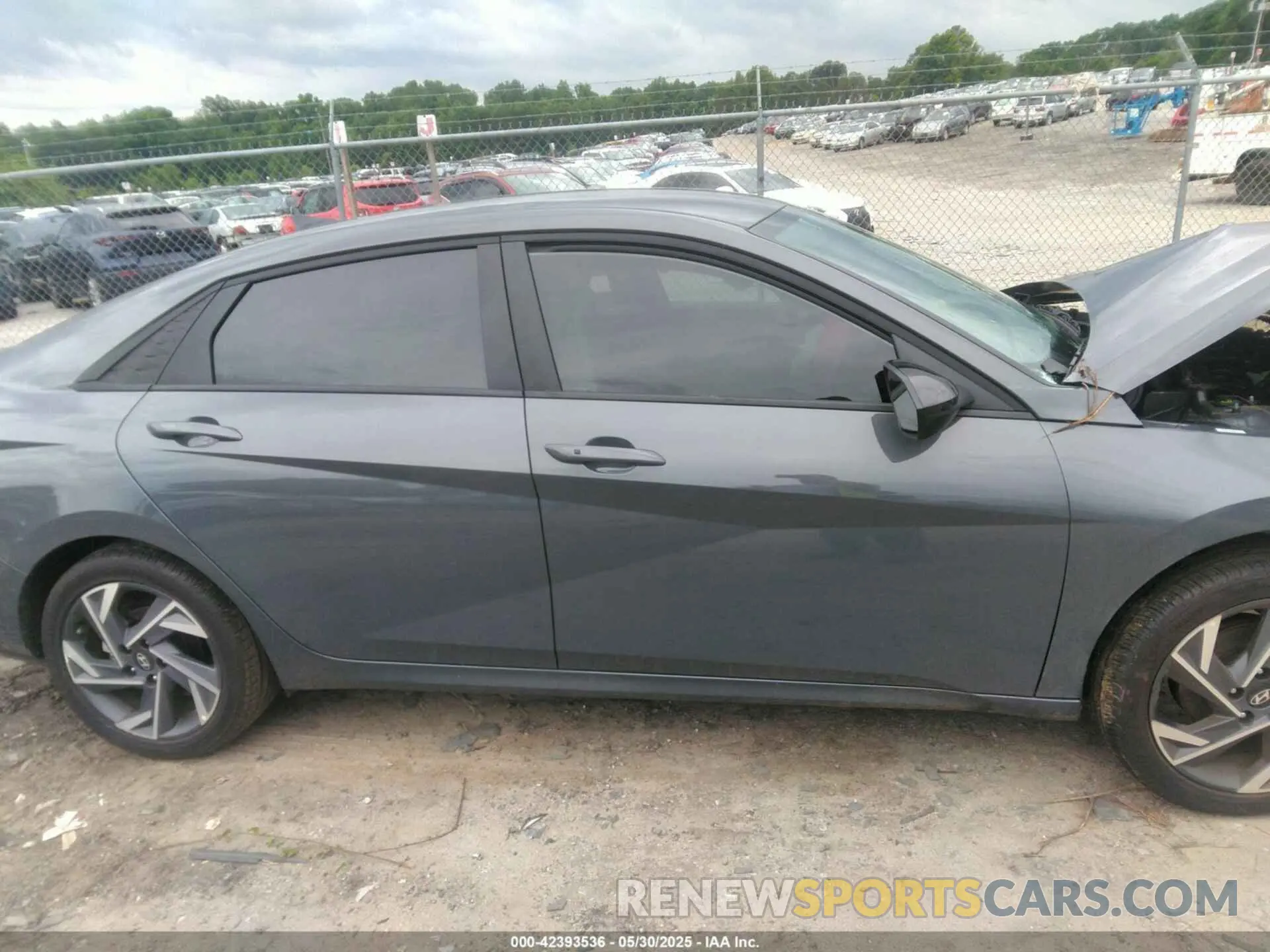 13 Photograph of a damaged car KMHLM4DG3SU895409 HYUNDAI ELANTRA 2025