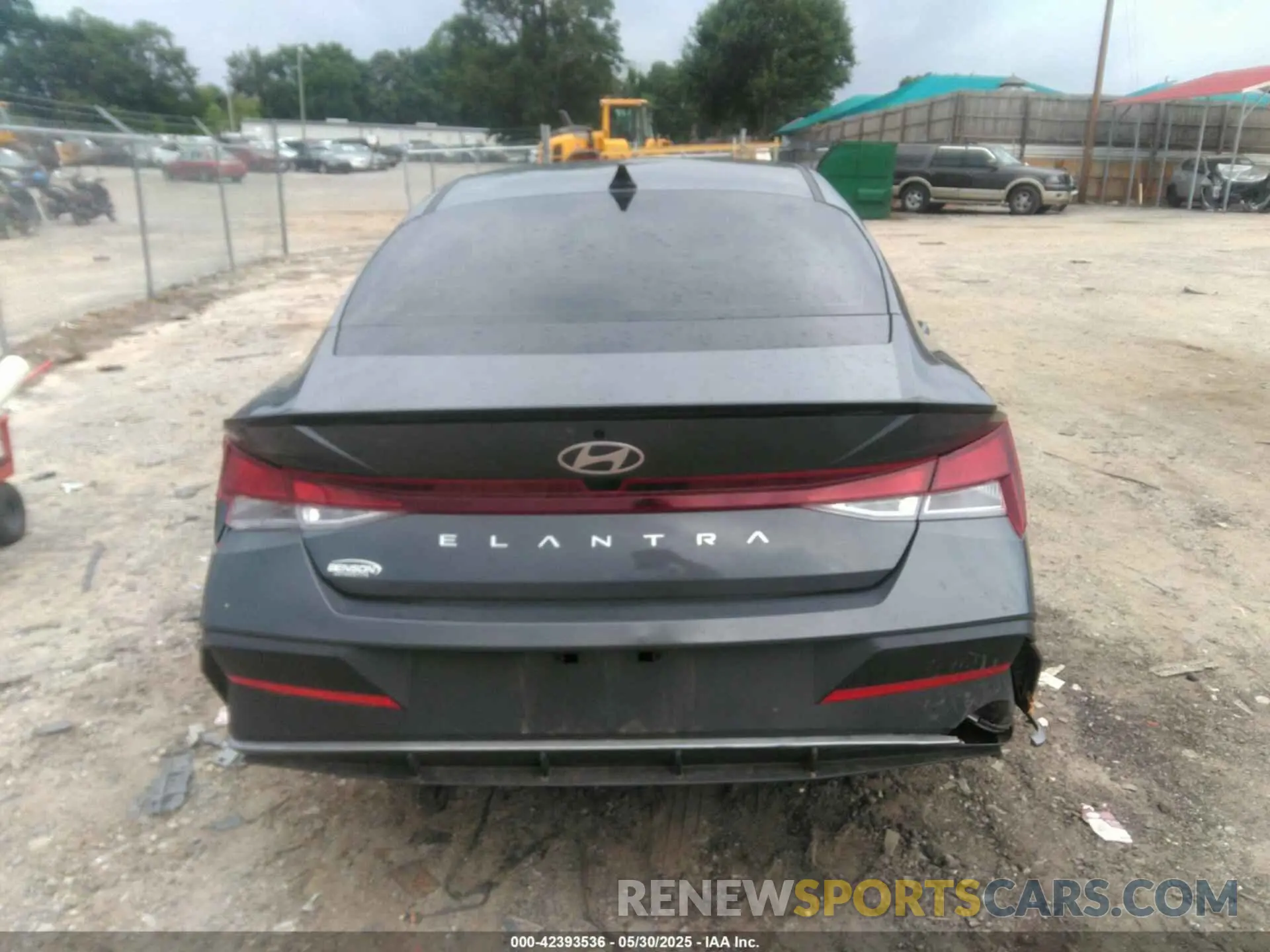 16 Photograph of a damaged car KMHLM4DG3SU895409 HYUNDAI ELANTRA 2025