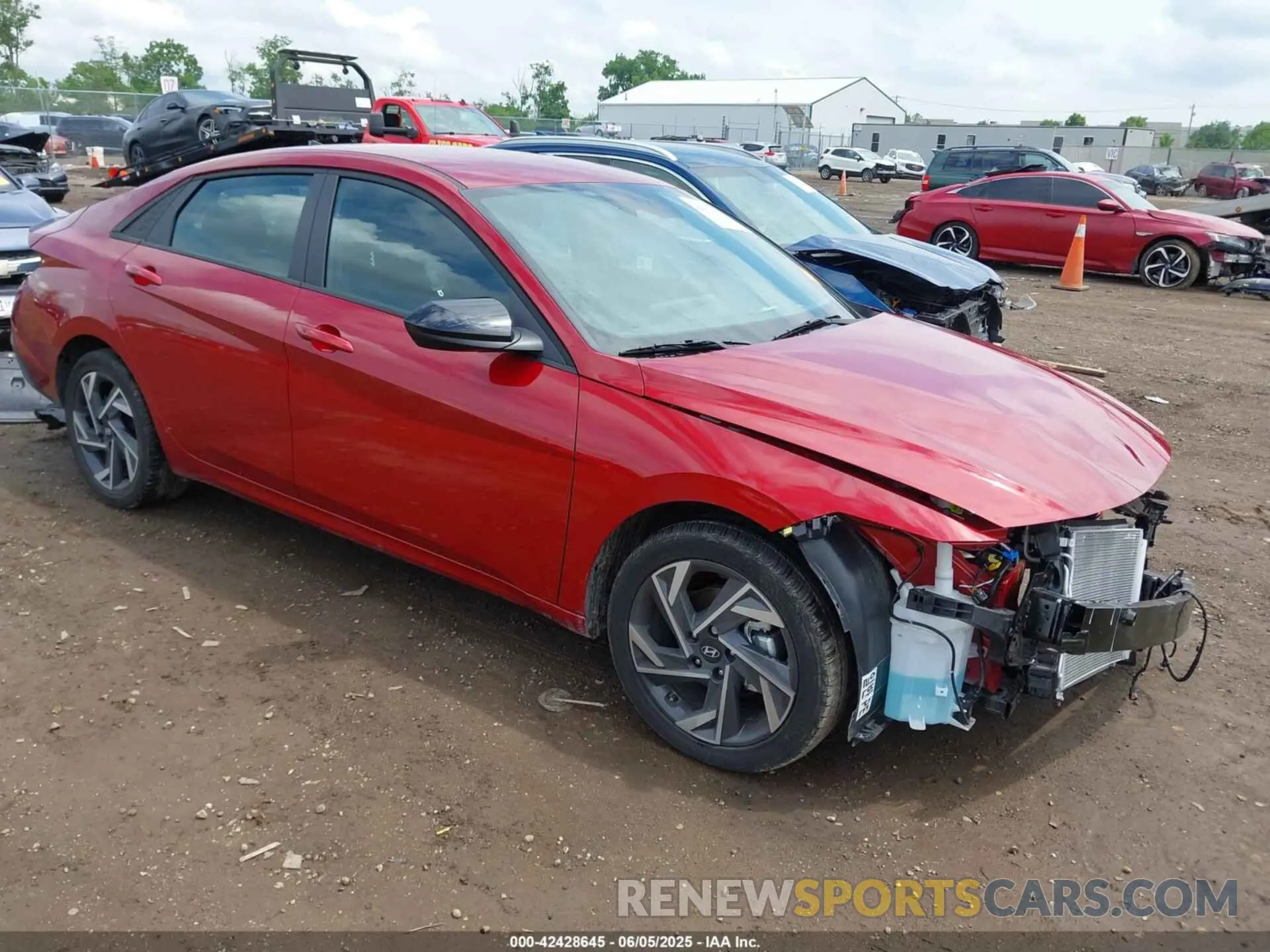 1 Photograph of a damaged car KMHLM4DG3SU909728 HYUNDAI ELANTRA 2025