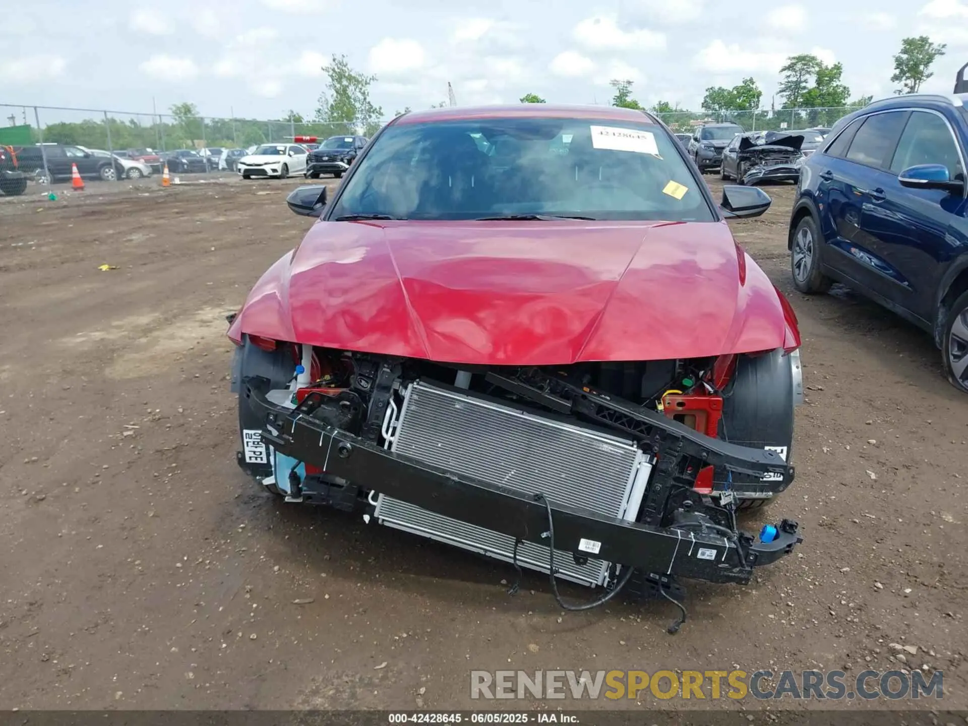 13 Photograph of a damaged car KMHLM4DG3SU909728 HYUNDAI ELANTRA 2025