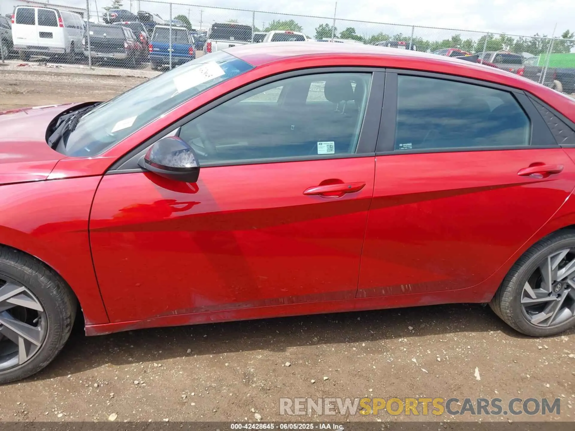 15 Photograph of a damaged car KMHLM4DG3SU909728 HYUNDAI ELANTRA 2025