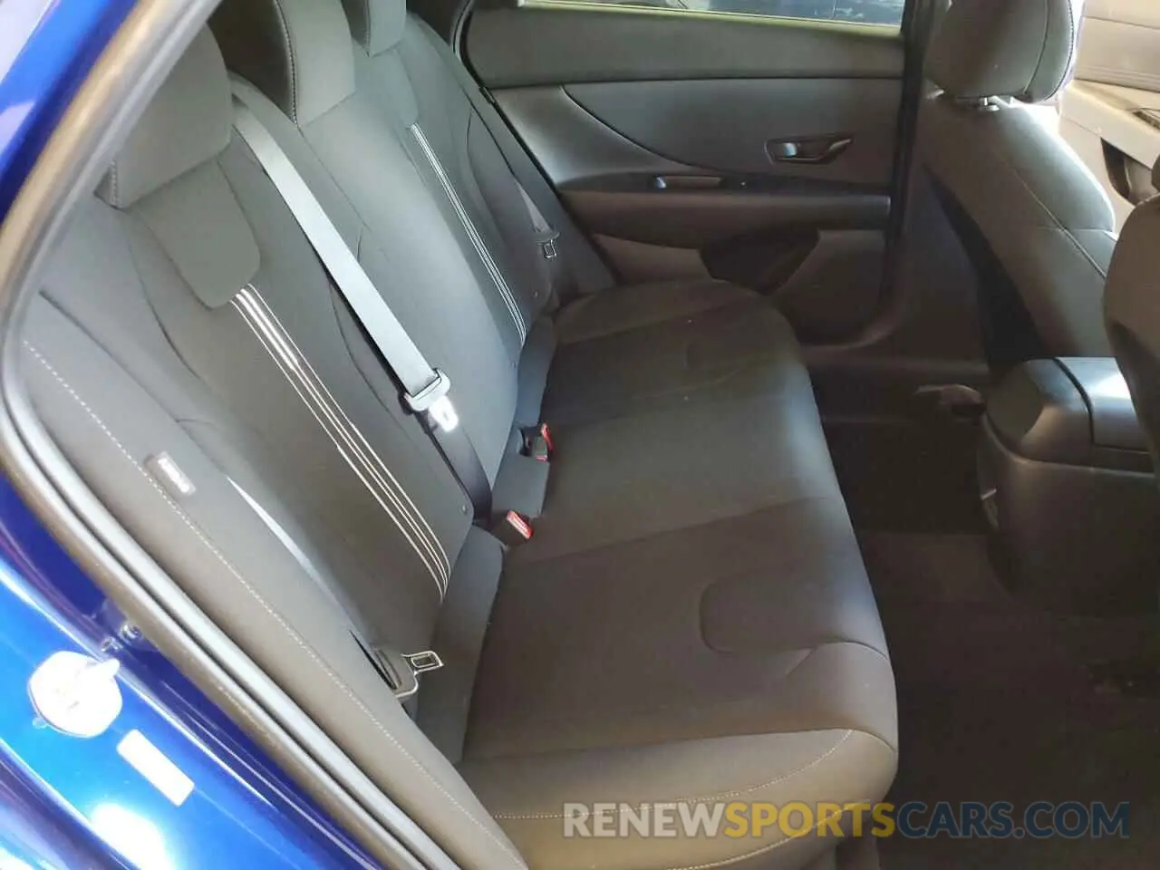 10 Photograph of a damaged car KMHLM4DG3SU937707 HYUNDAI ELANTRA 2025