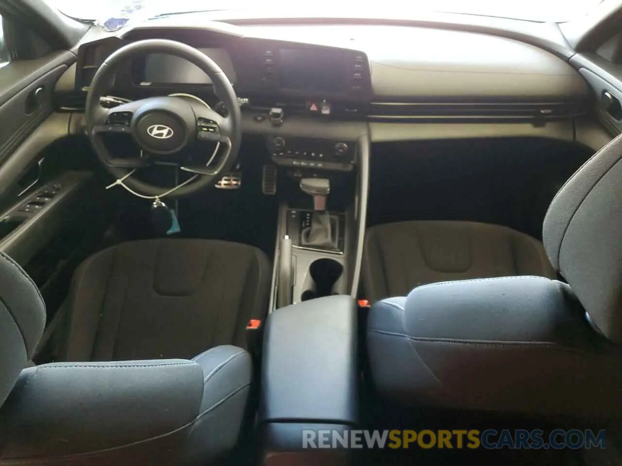 8 Photograph of a damaged car KMHLM4DG3SU937707 HYUNDAI ELANTRA 2025