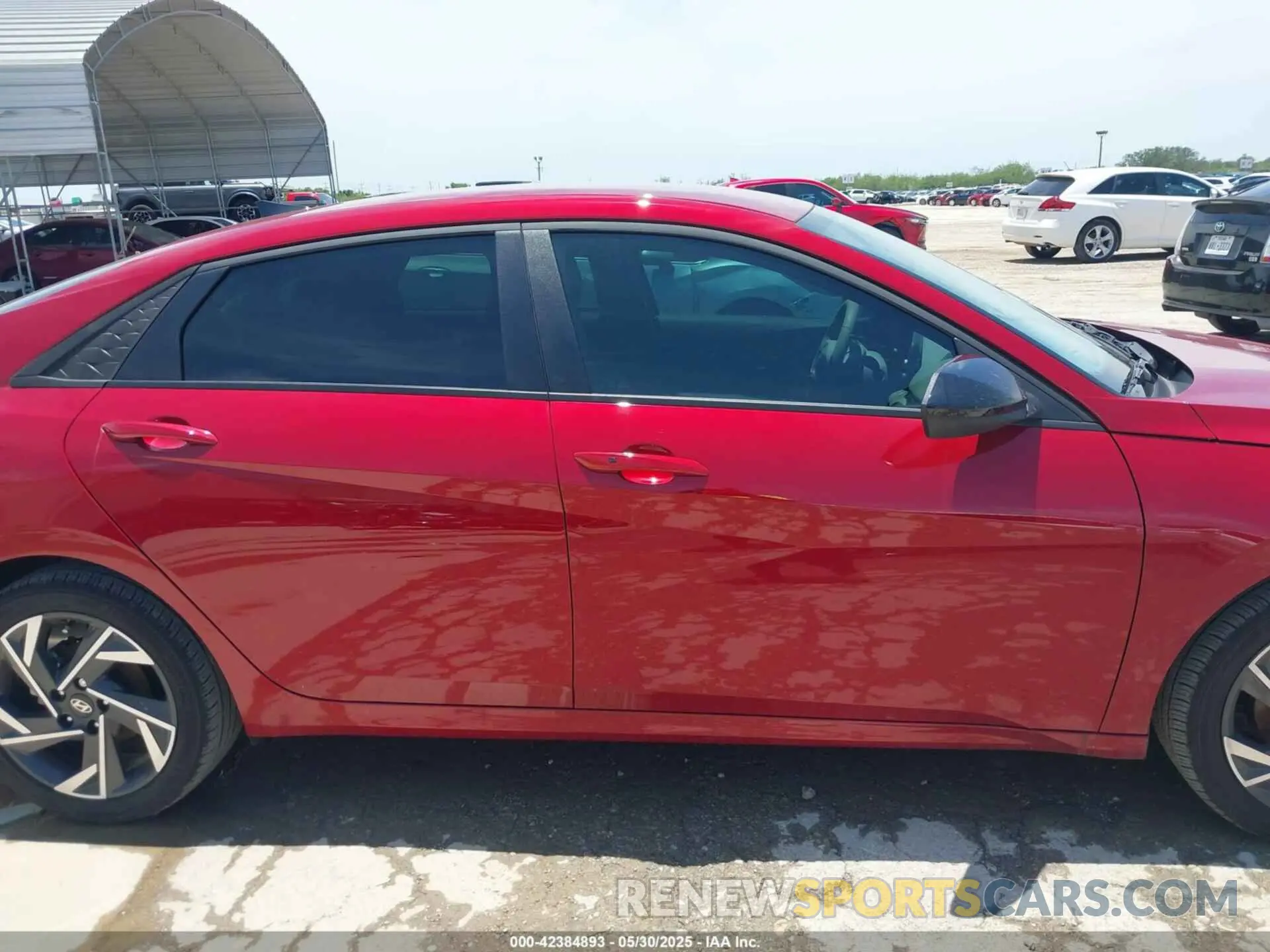 13 Photograph of a damaged car KMHLM4DG3SU961442 HYUNDAI ELANTRA 2025